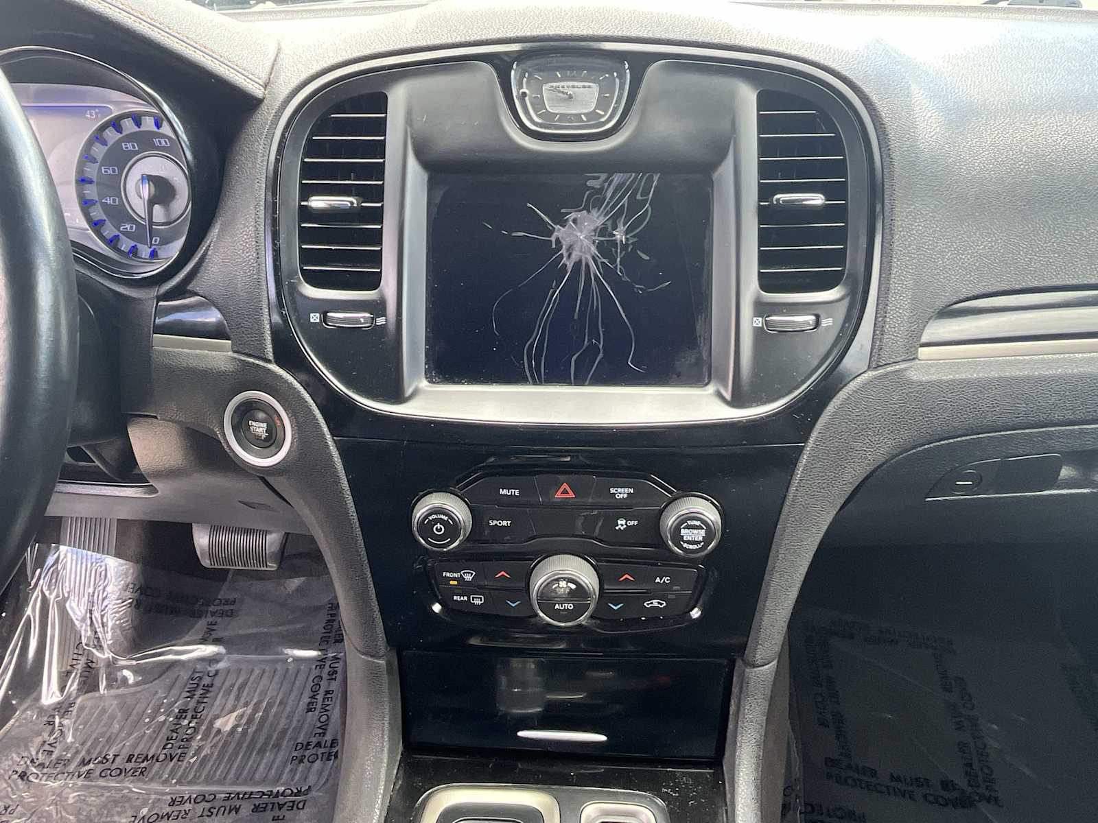 Thumbnail: 2017 Chrysler 300 - 16