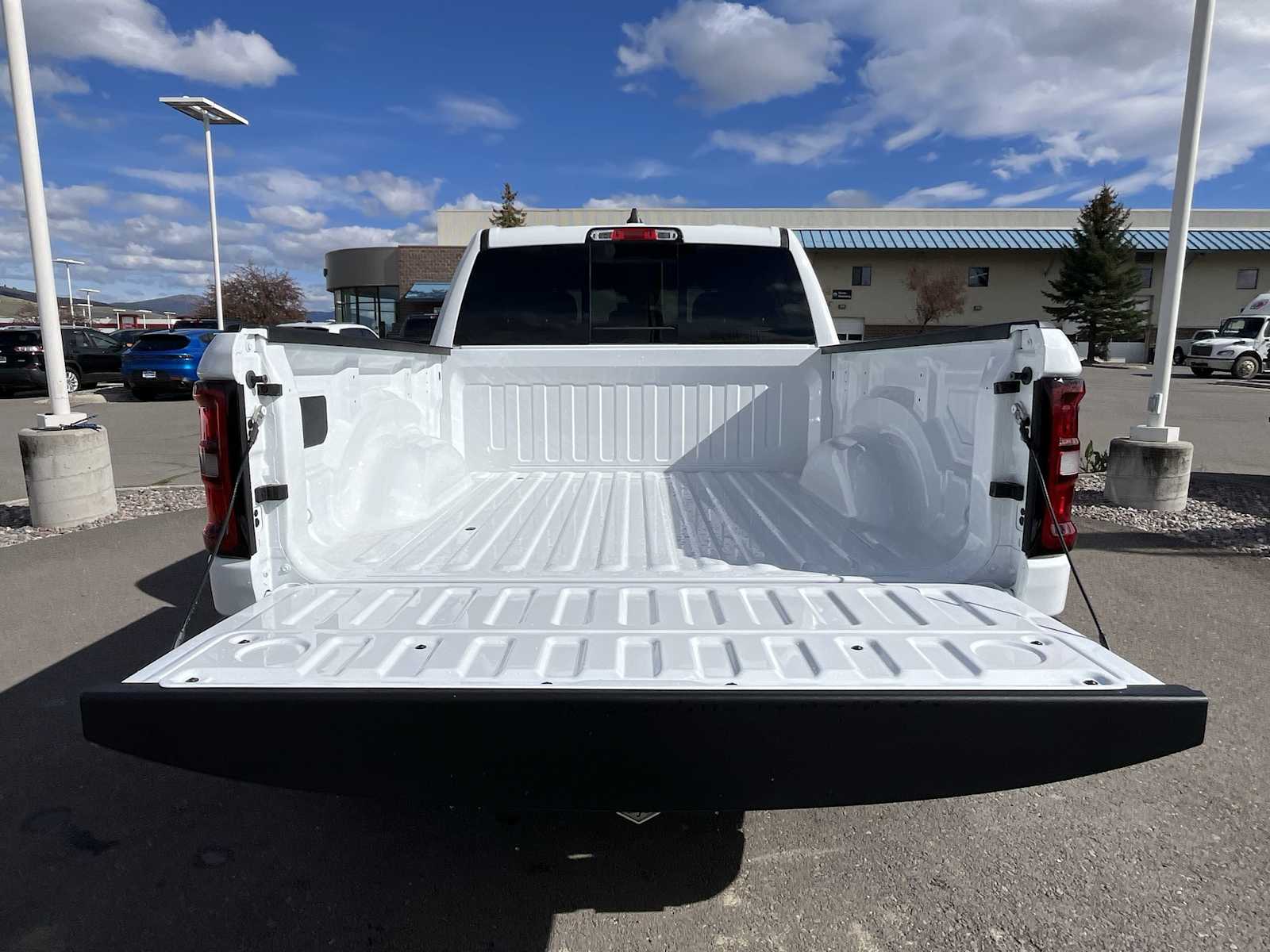 Thumbnail: 2026 RAM 1500 - 19