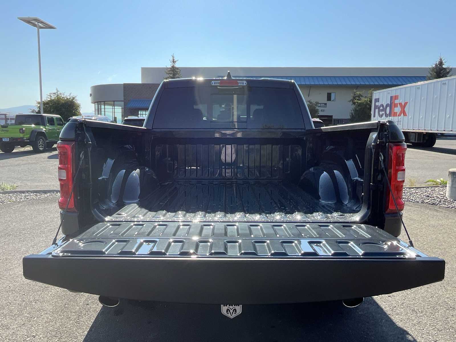 Thumbnail: 2026 RAM 1500 - 19