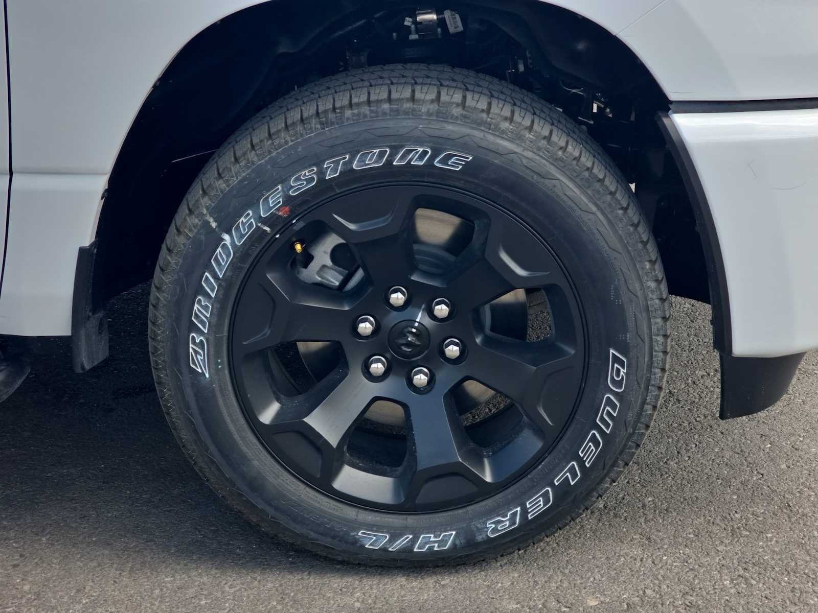 Thumbnail: 2026 RAM 1500 - 9