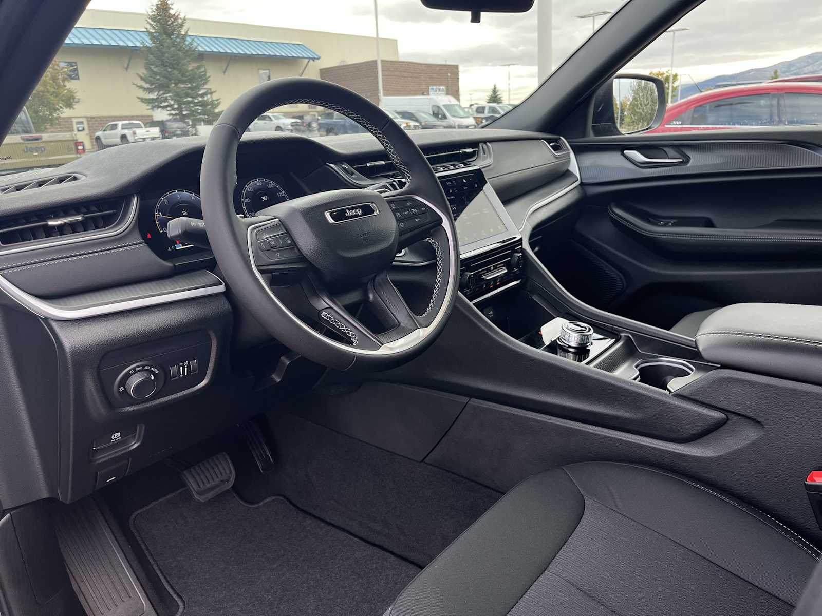 Thumbnail: 2025 Jeep Grand Cherokee - 2