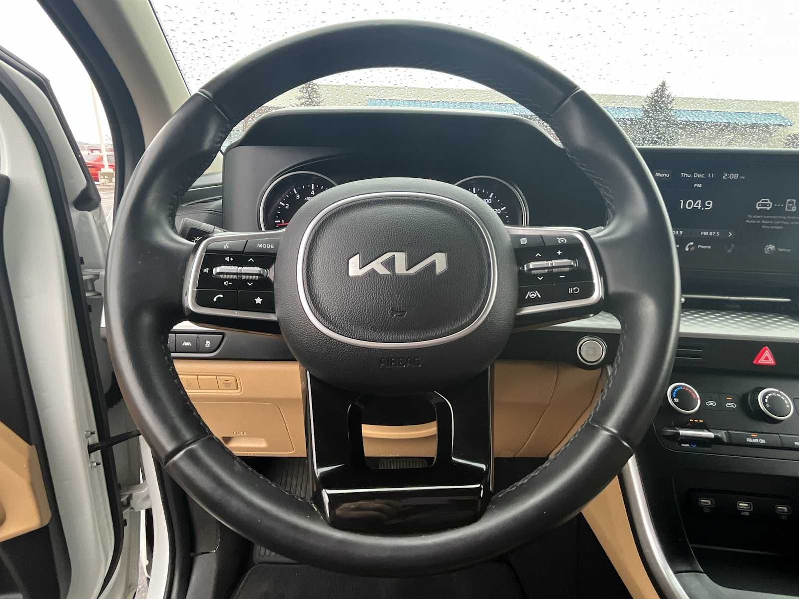 Thumbnail: 2022 Kia Carnival - 15