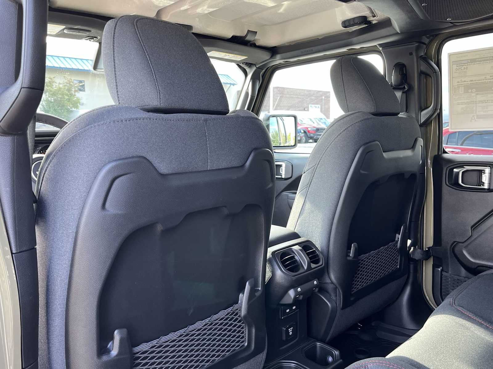 Thumbnail: 2025 Jeep Gladiator - 12