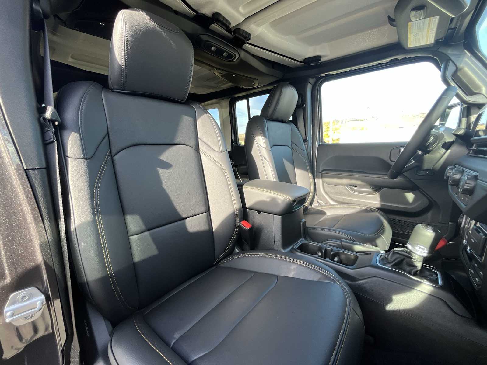 Thumbnail: 2026 Jeep Wrangler - 14