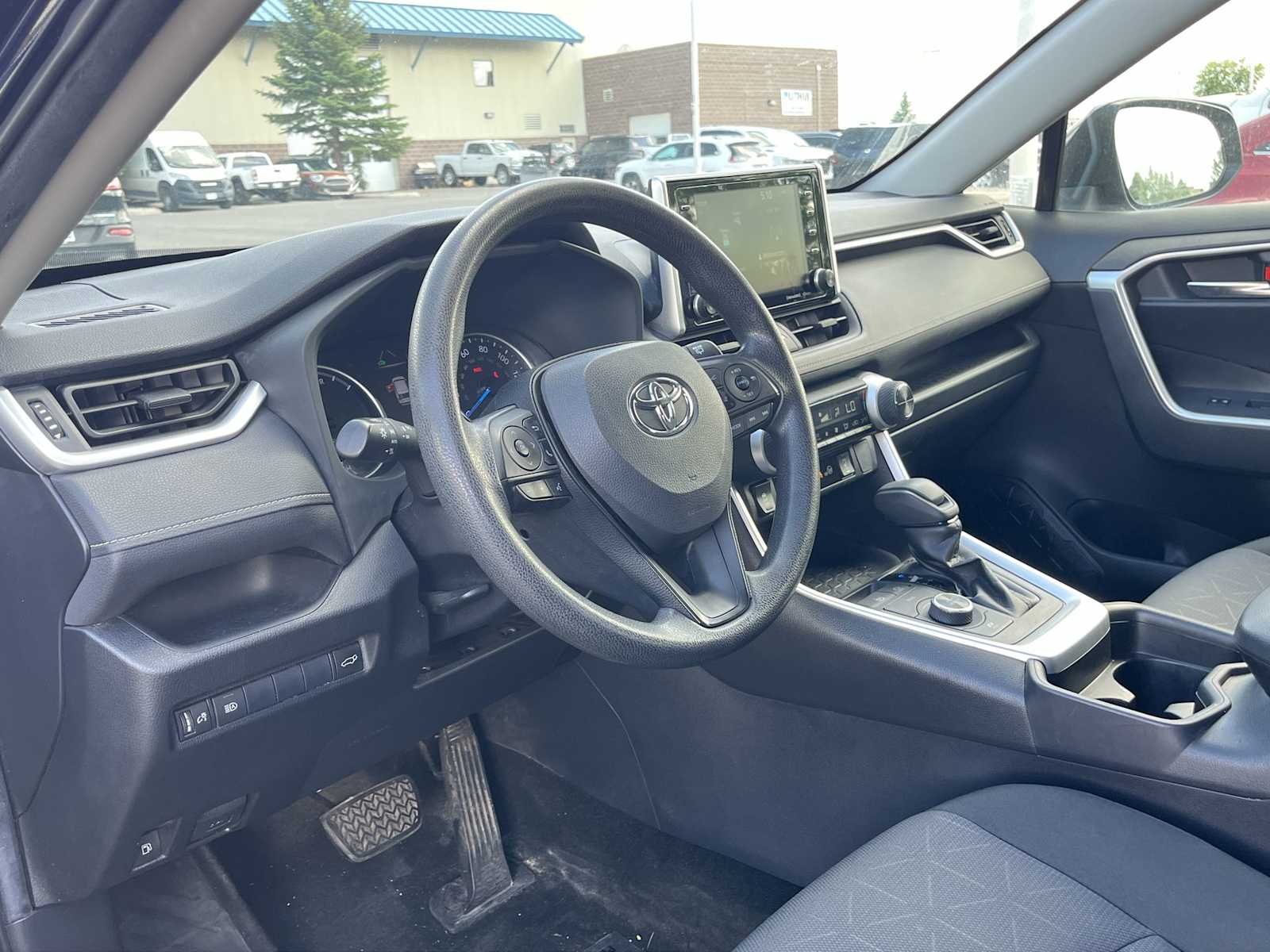 Thumbnail: 2019 Toyota RAV4 - 2
