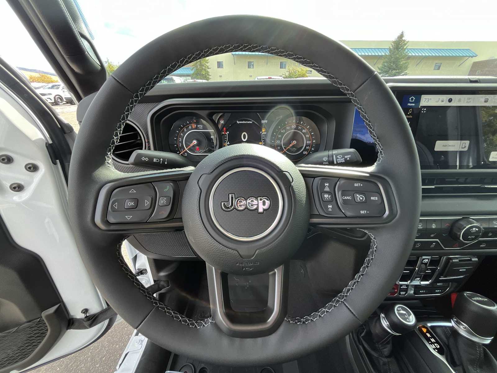 Thumbnail: 2025 Jeep Gladiator - 15