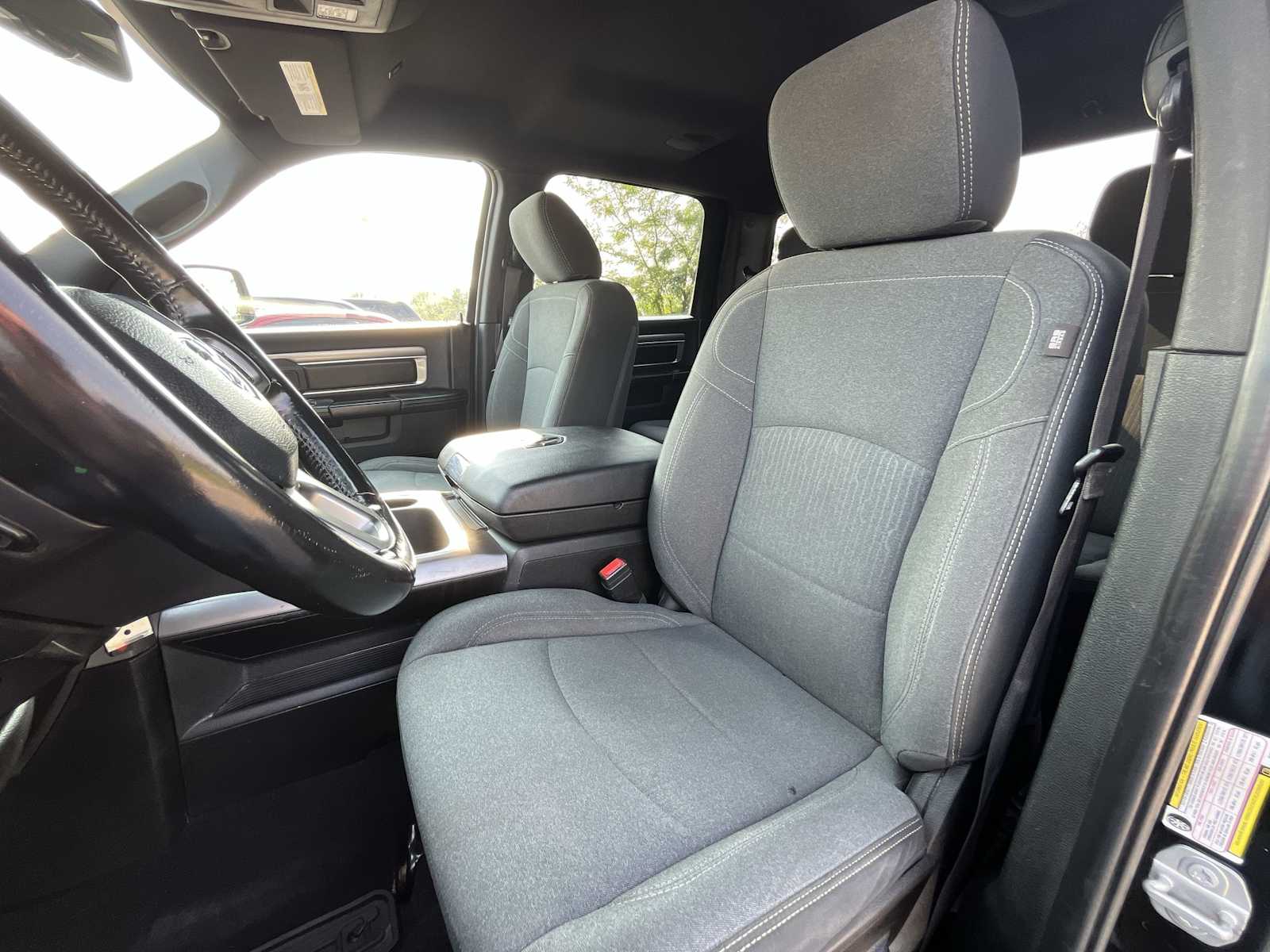 Thumbnail: 2021 RAM 1500 Classic - 11