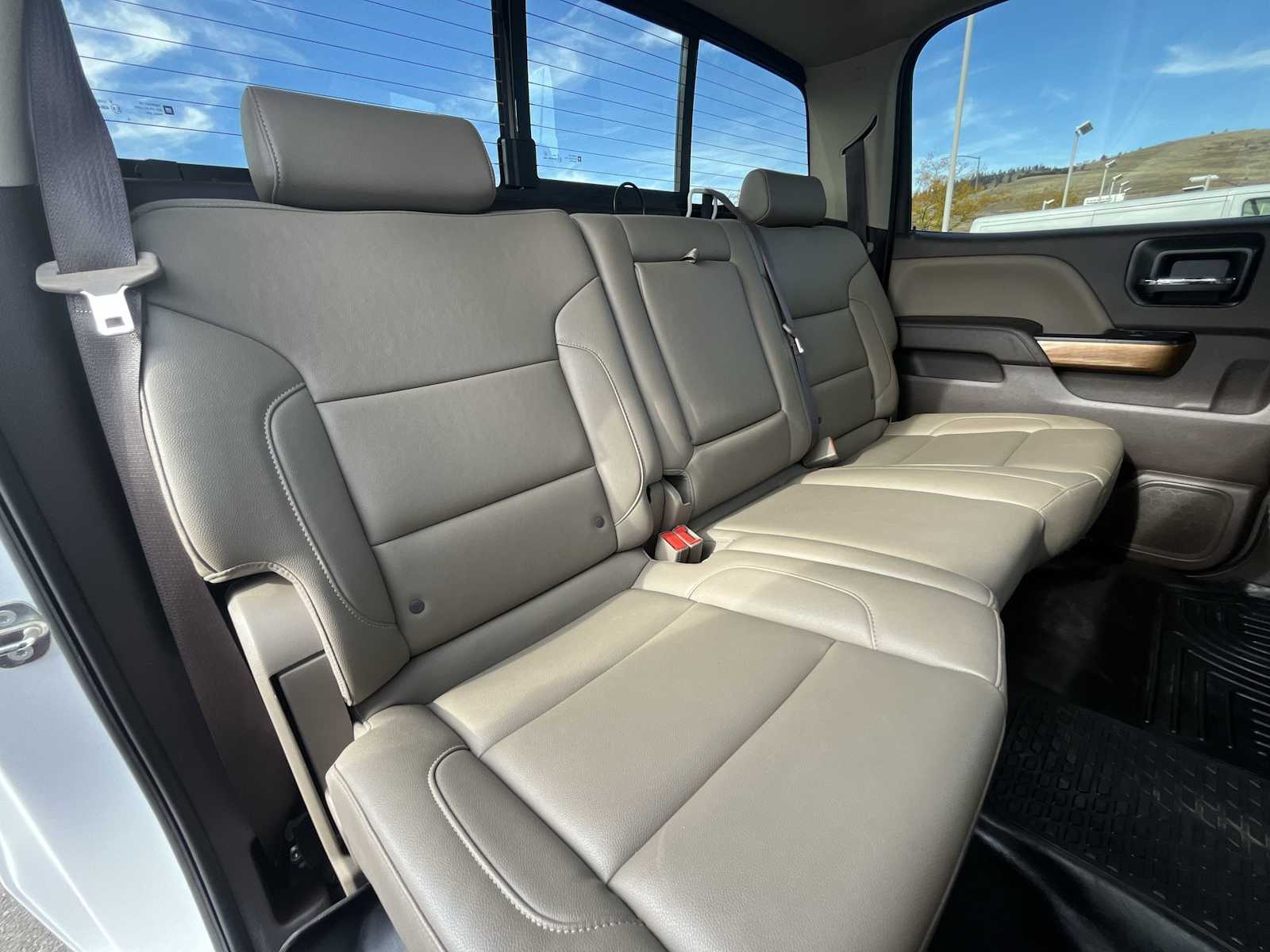 Thumbnail: 2018 Chevrolet Silverado 1500 - 13