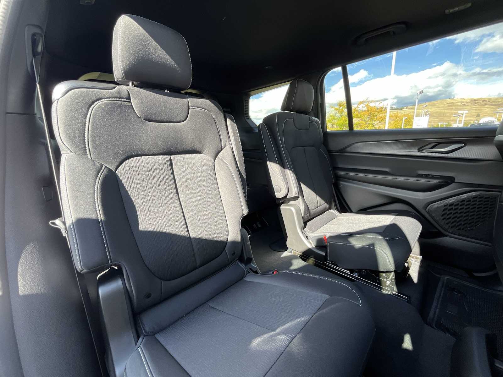 Thumbnail: 2025 Jeep Grand Cherokee - 13