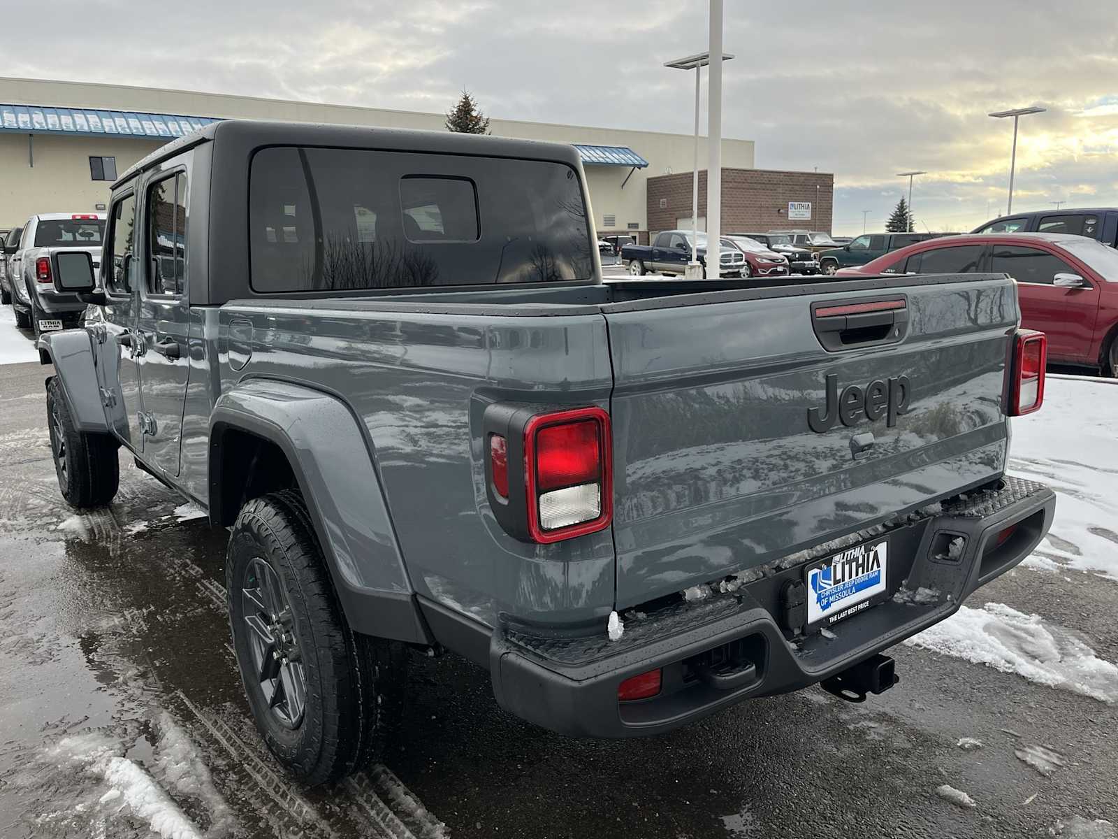 Thumbnail: 2026 Jeep Gladiator - 4