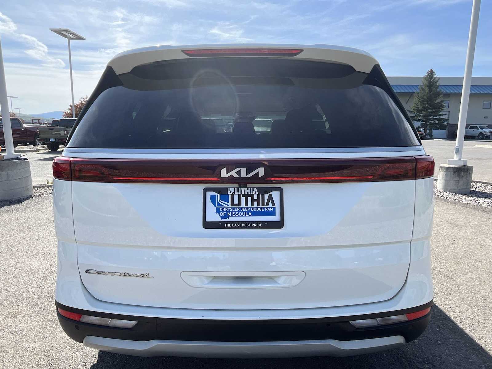 2022 Kia Carnival LXS 5