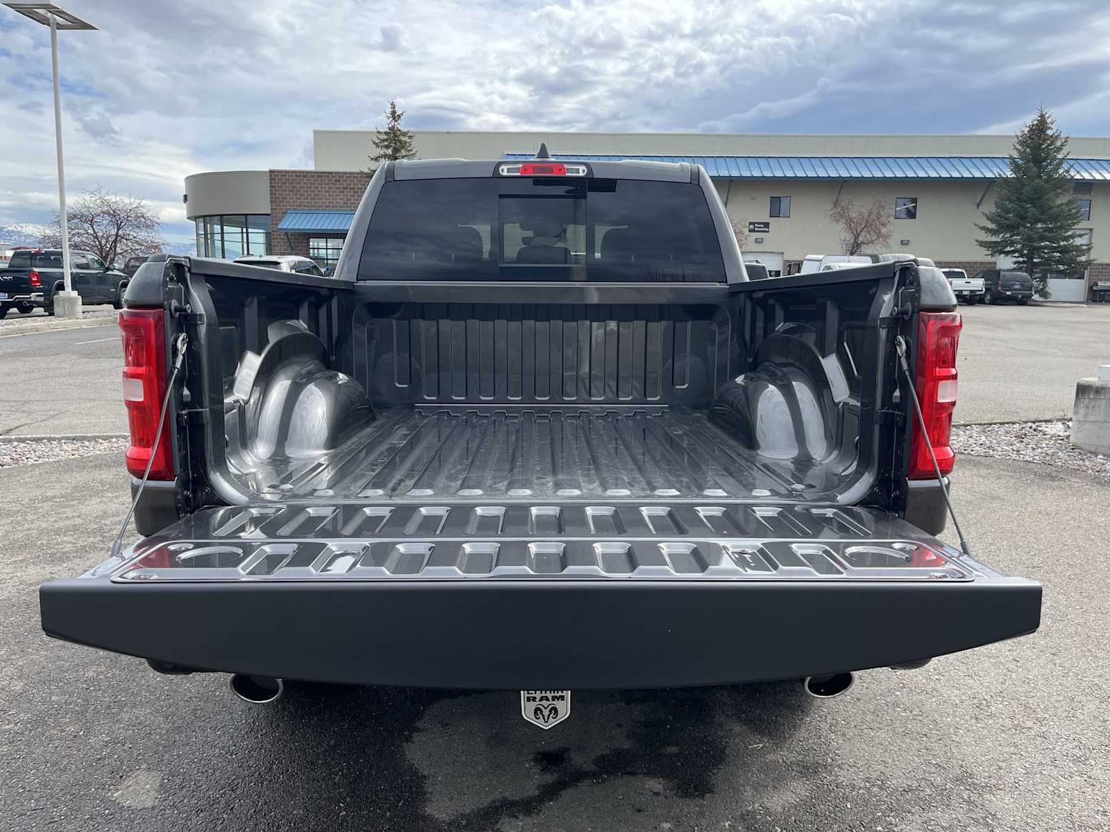 Thumbnail: 2026 RAM 1500 - 19