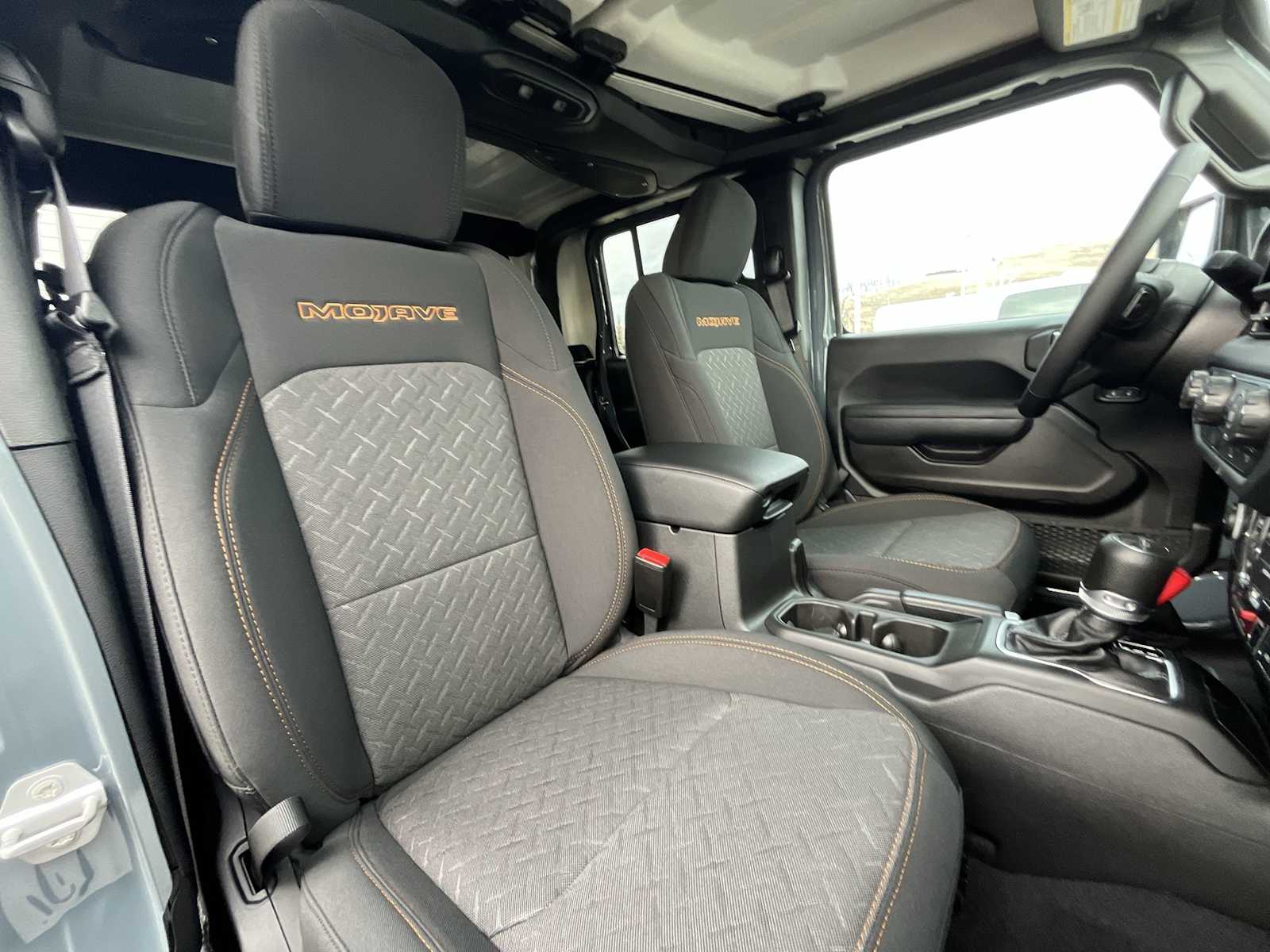 Thumbnail: 2026 Jeep Gladiator - 14