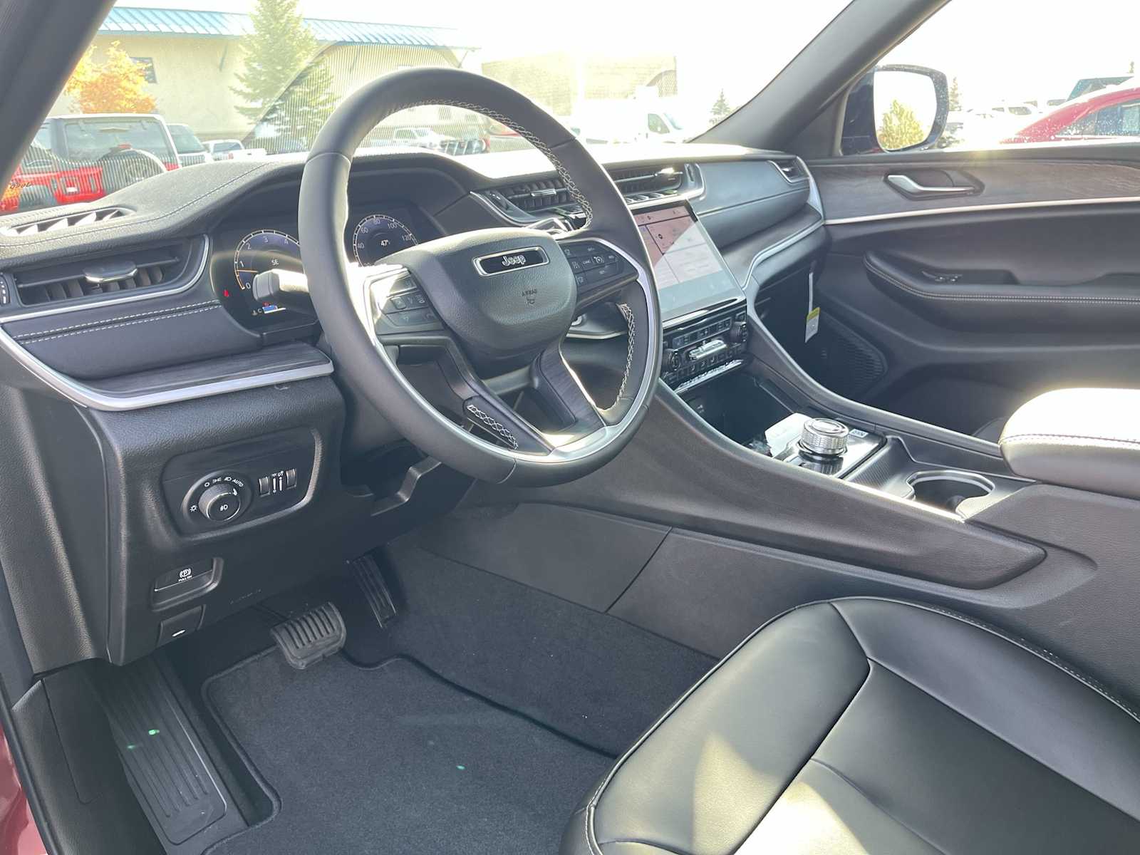 Thumbnail: 2025 Jeep Grand Cherokee - 2