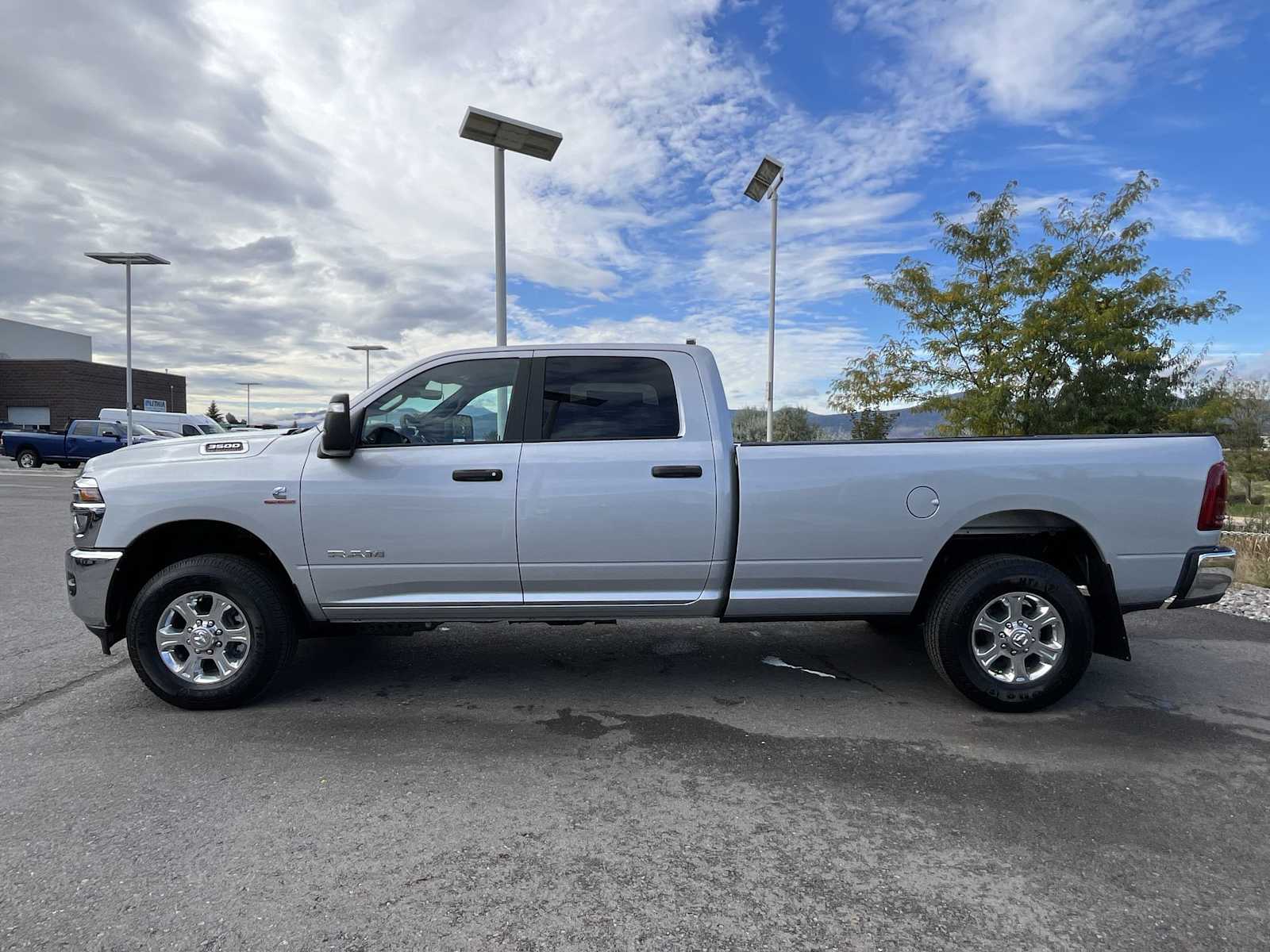 2026 Ram 3500 Big Horn photo 3