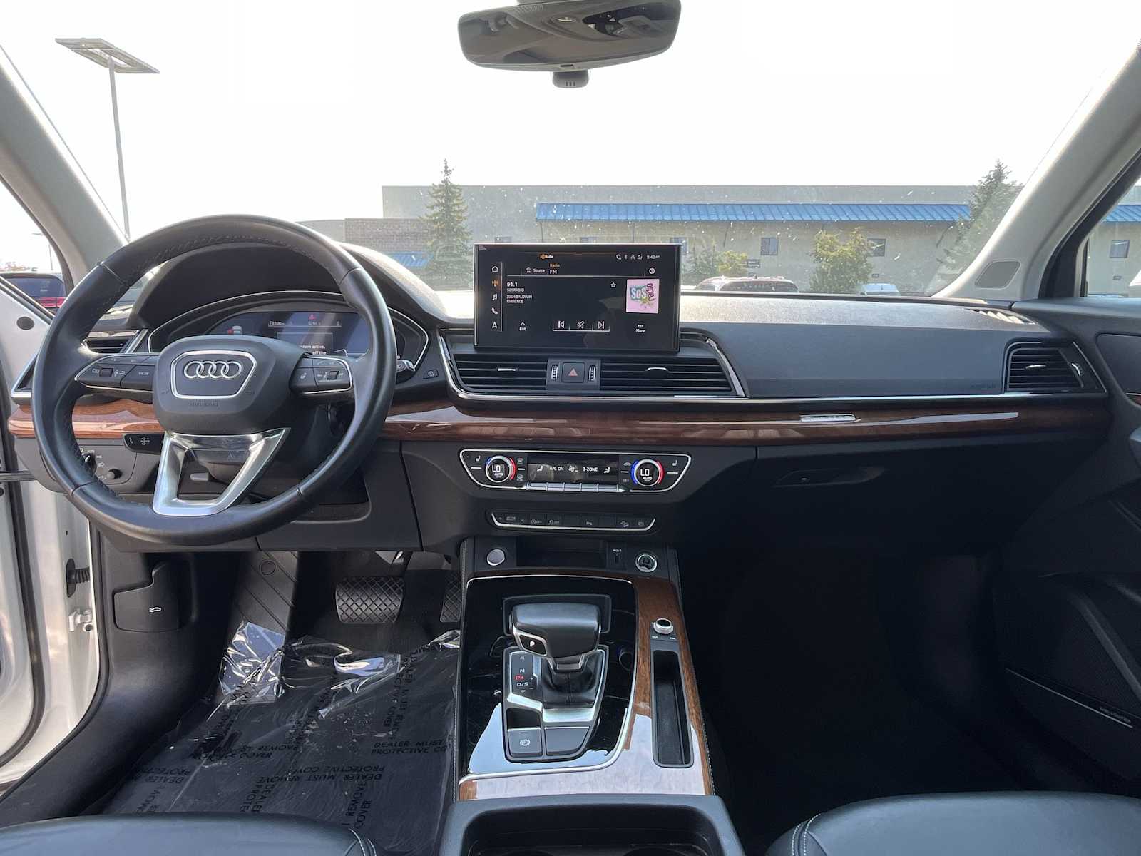 Thumbnail: 2023 Audi Q5 - 10