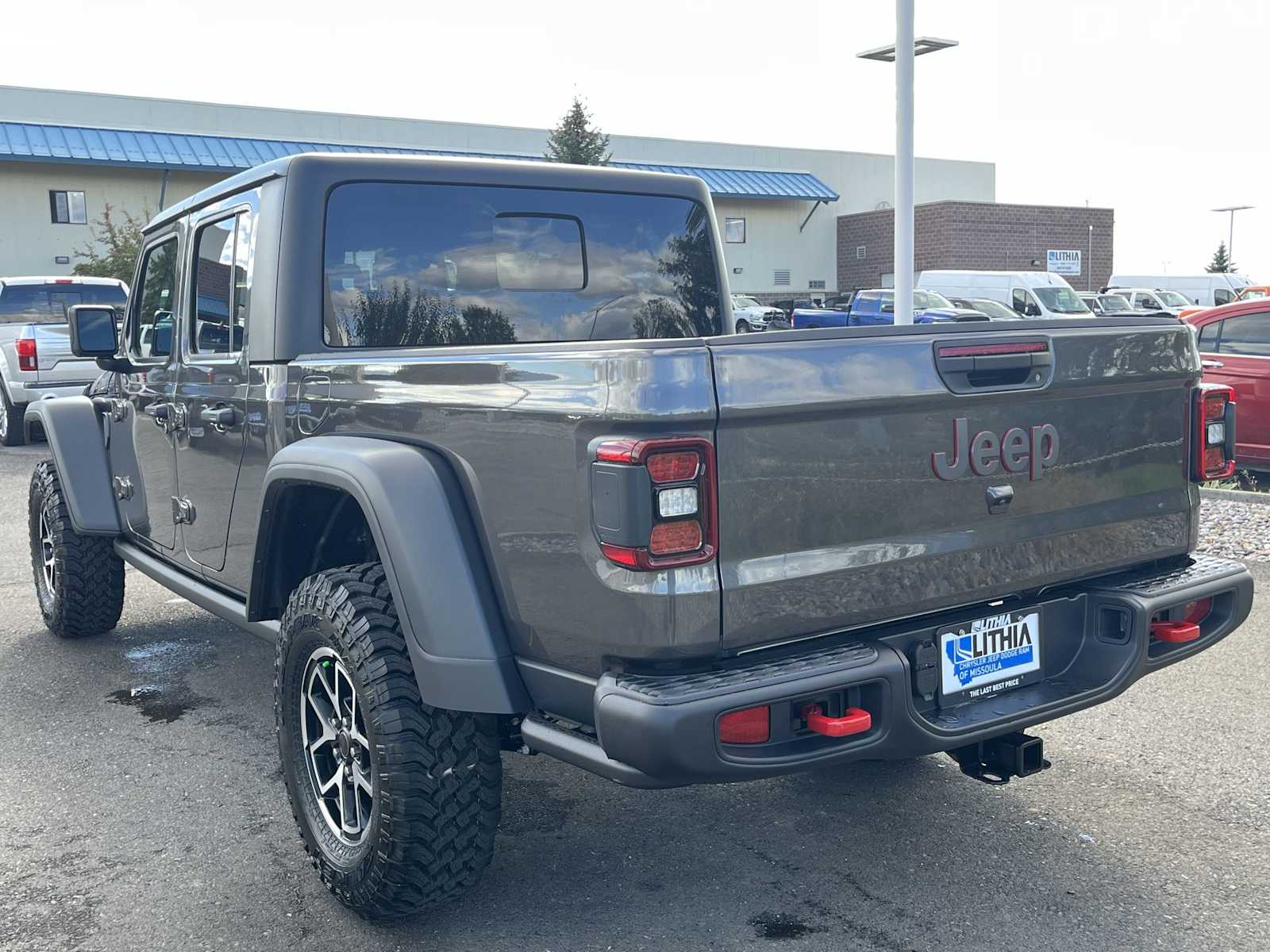 Thumbnail: 2025 Jeep Gladiator - 4