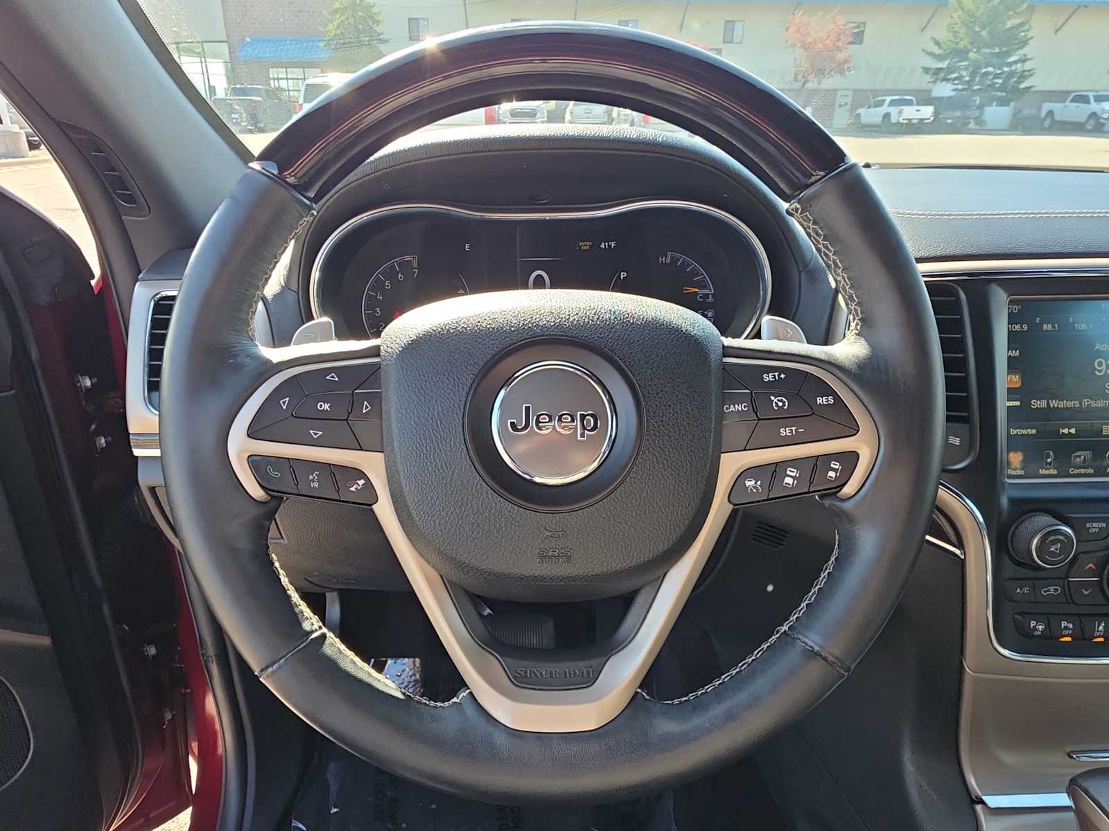 Thumbnail: 2017 Jeep Grand Cherokee - 15