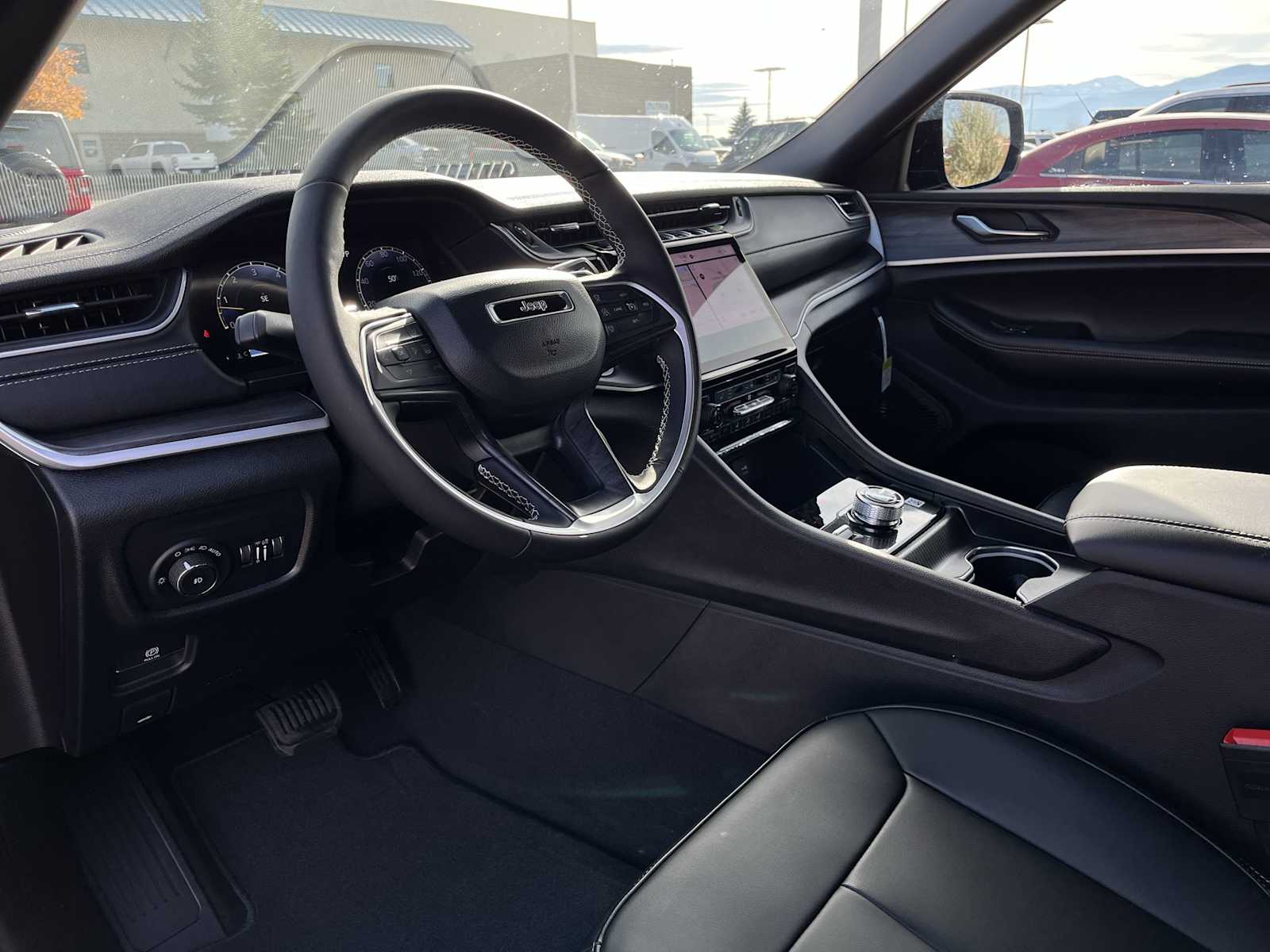 Thumbnail: 2025 Jeep Grand Cherokee - 2