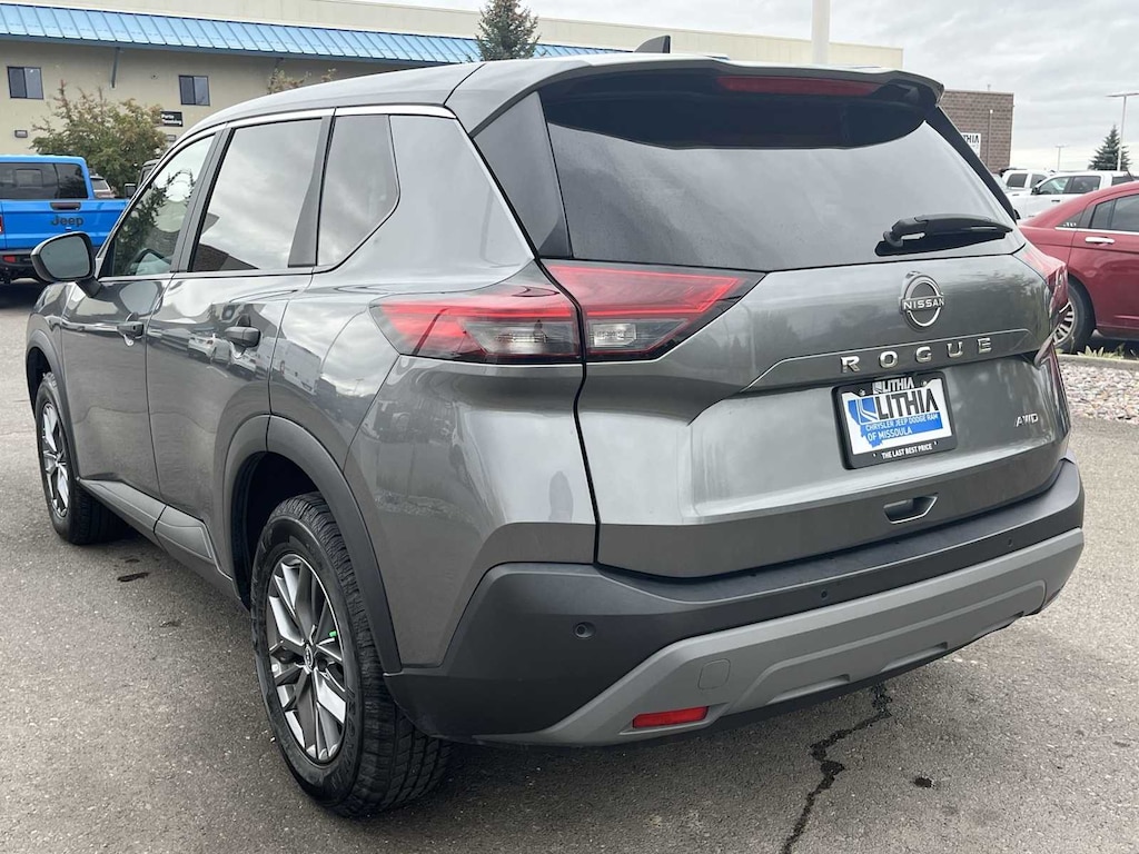 Used 2023 Nissan Rogue S SUV