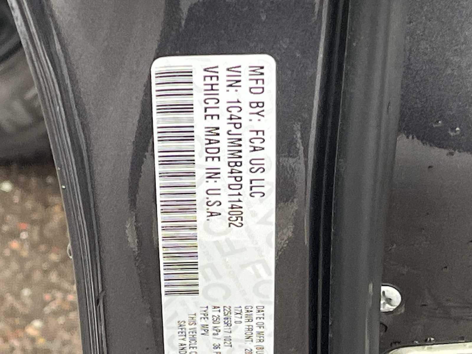 Thumbnail: 2023 Jeep Cherokee - 21