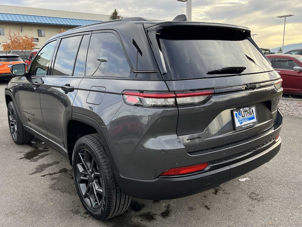 New 2025 Jeep Grand Cherokee LIMITED 4X4 Sport Utility
