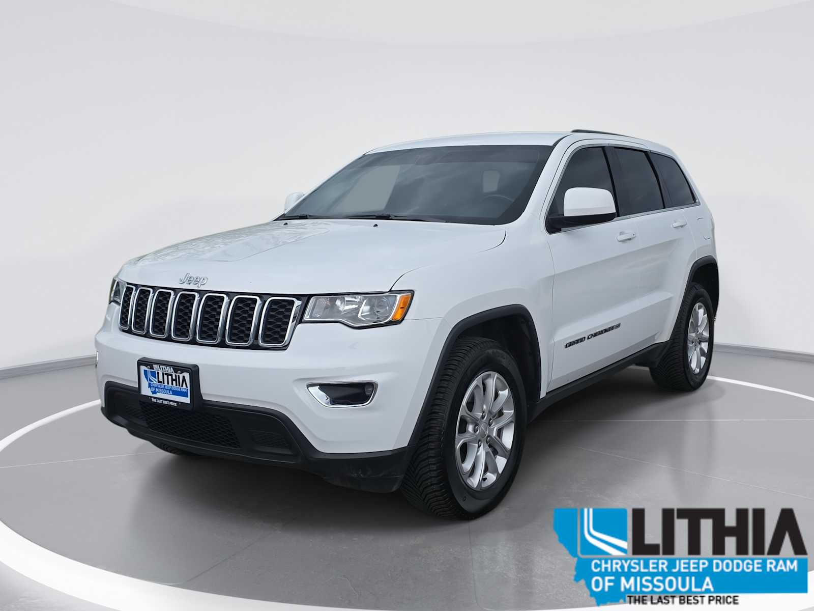 2022 Jeep Grand Cherokee Laredo E 4WD's photo