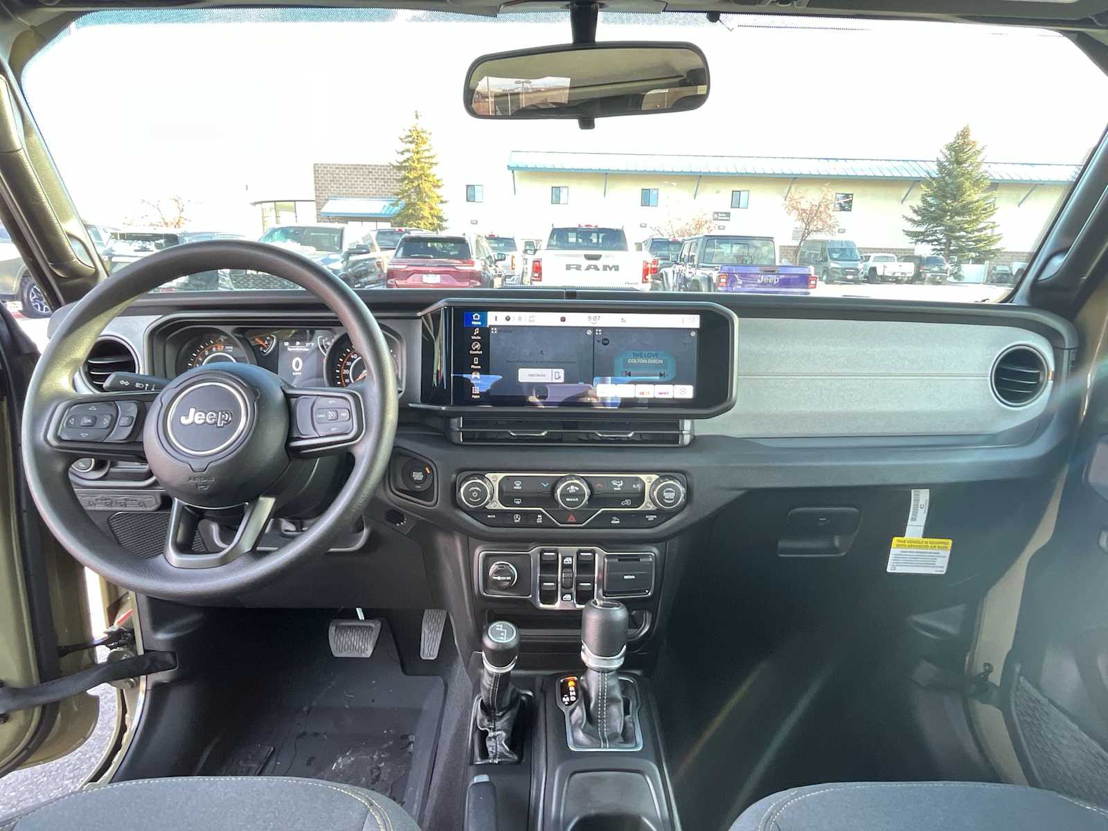 Thumbnail: 2026 Jeep Gladiator - 10