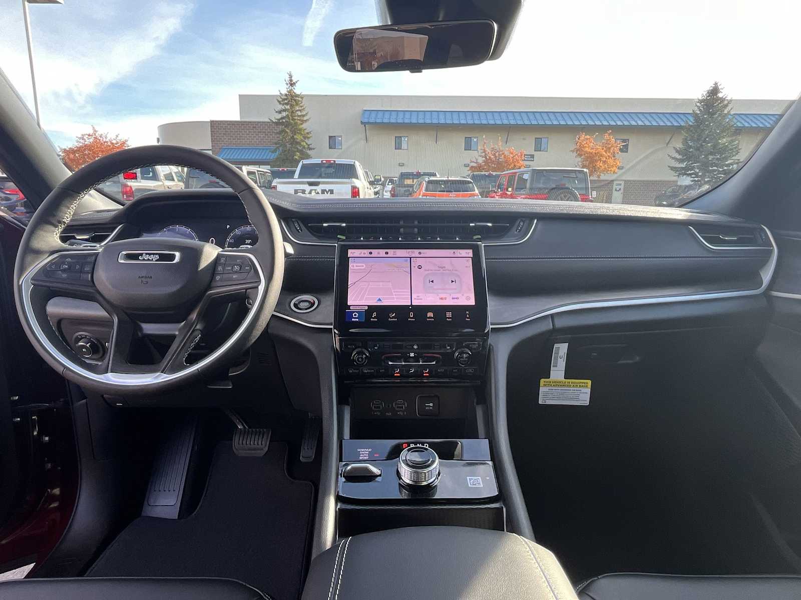 Thumbnail: 2025 Jeep Grand Cherokee - 10