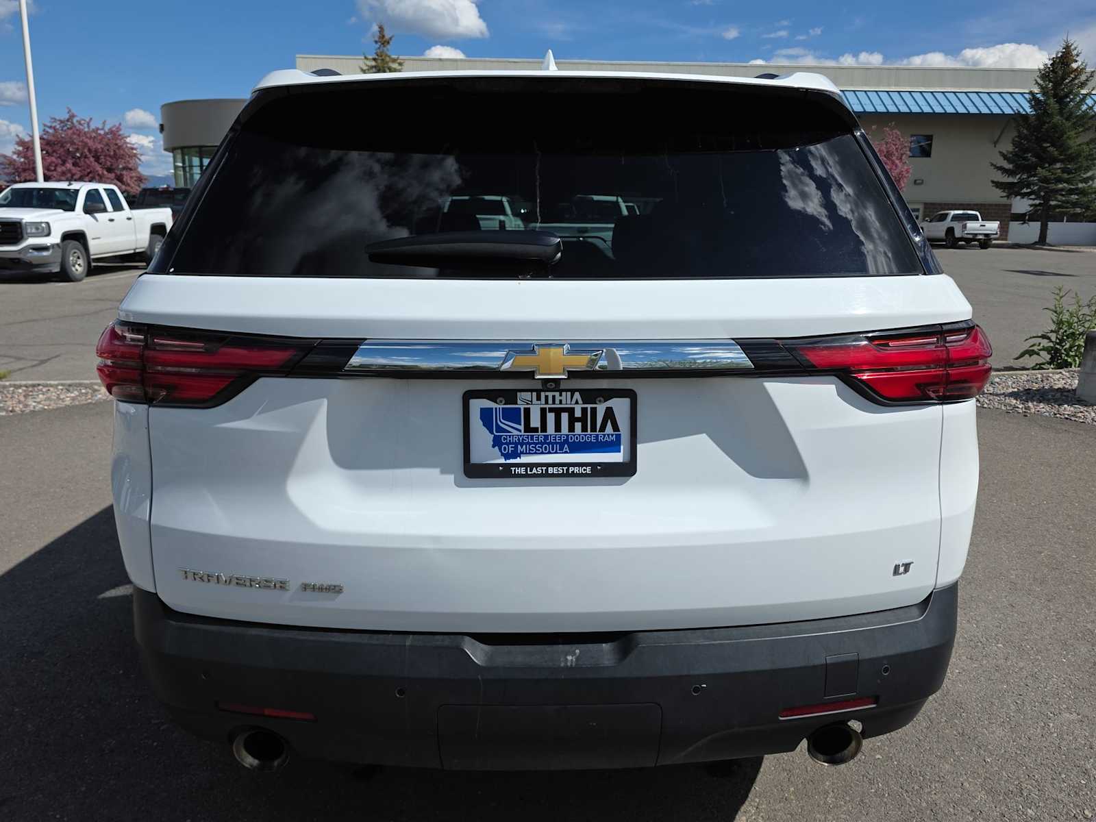 Thumbnail: 2023 Chevrolet Traverse - 5