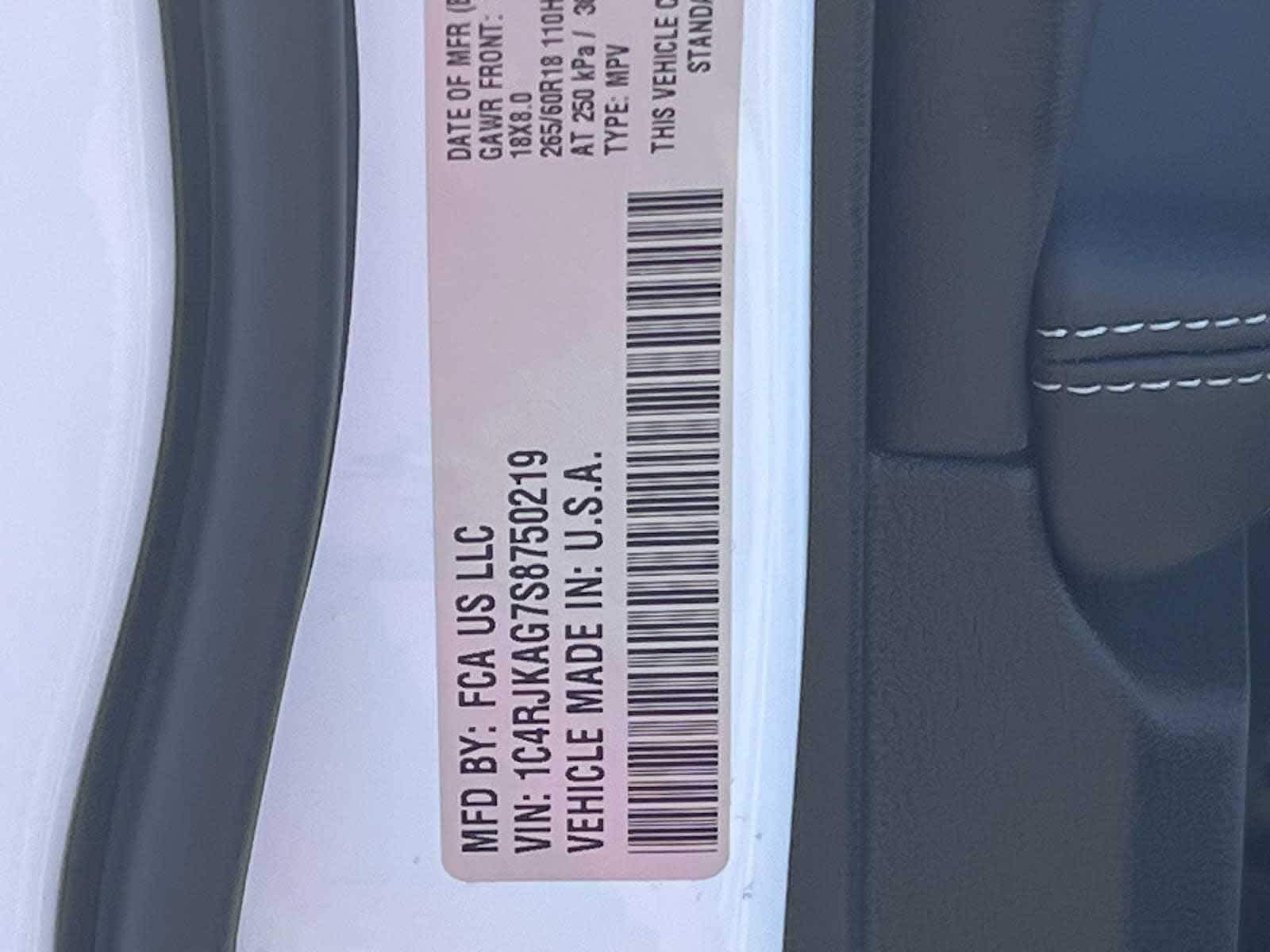 Thumbnail: 2025 Jeep Grand Cherokee - 25