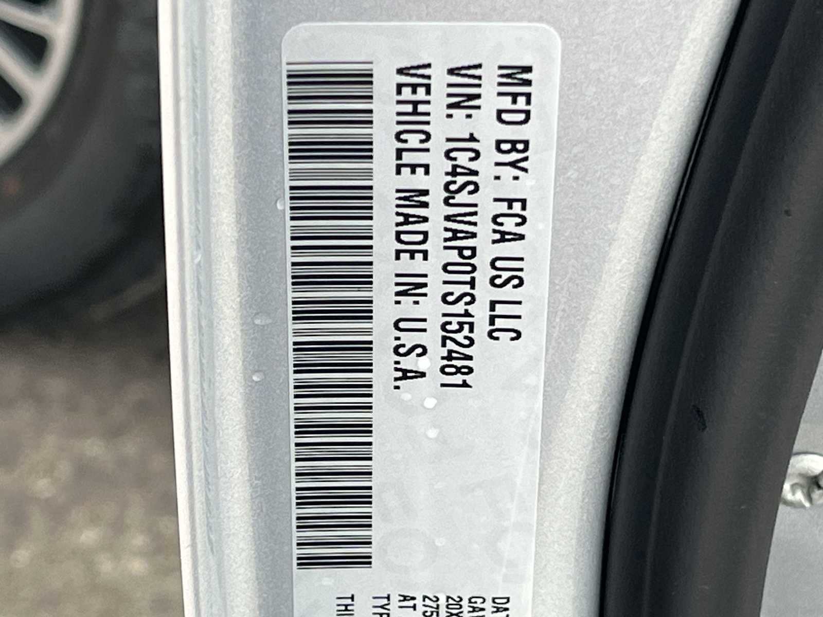 Thumbnail: 2026 Jeep Grand Wagoneer - 21