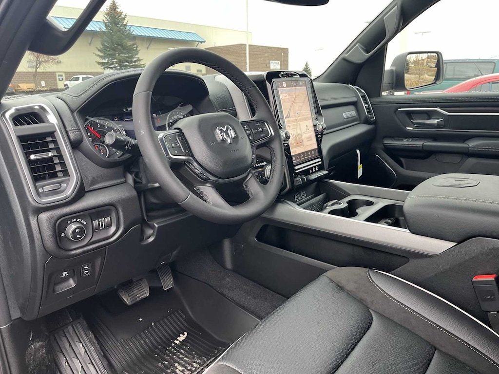 New 2026 Ram 1500 LARAMIE CREW CAB 4X4 5'7 BOX Pickup