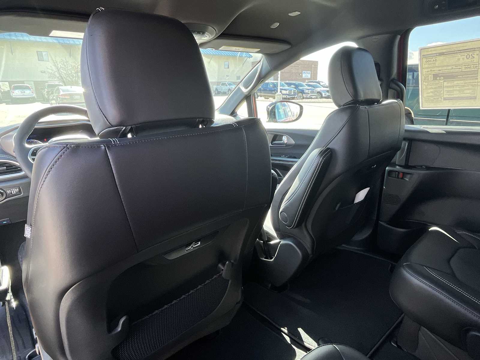 Thumbnail: 2026 Chrysler Pacifica - 12