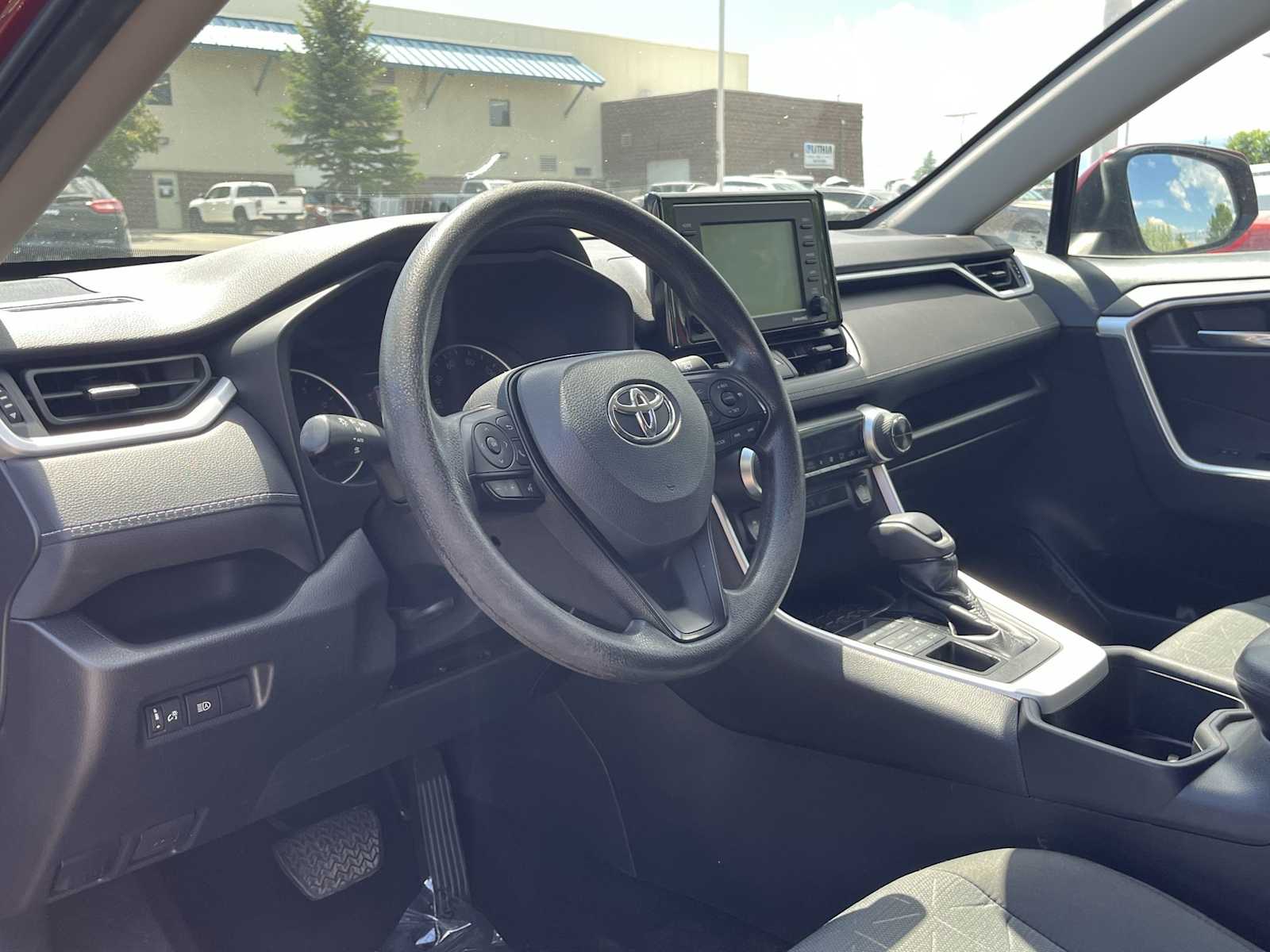 Thumbnail: 2022 Toyota RAV4 - 2