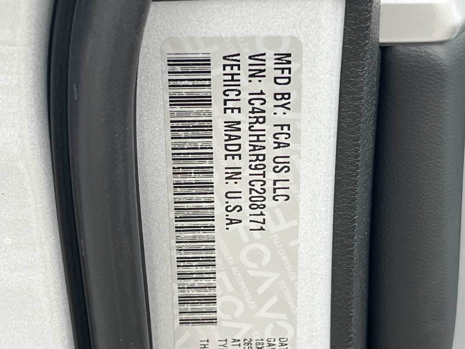 Thumbnail: 2026 Jeep Grand Cherokee - 21