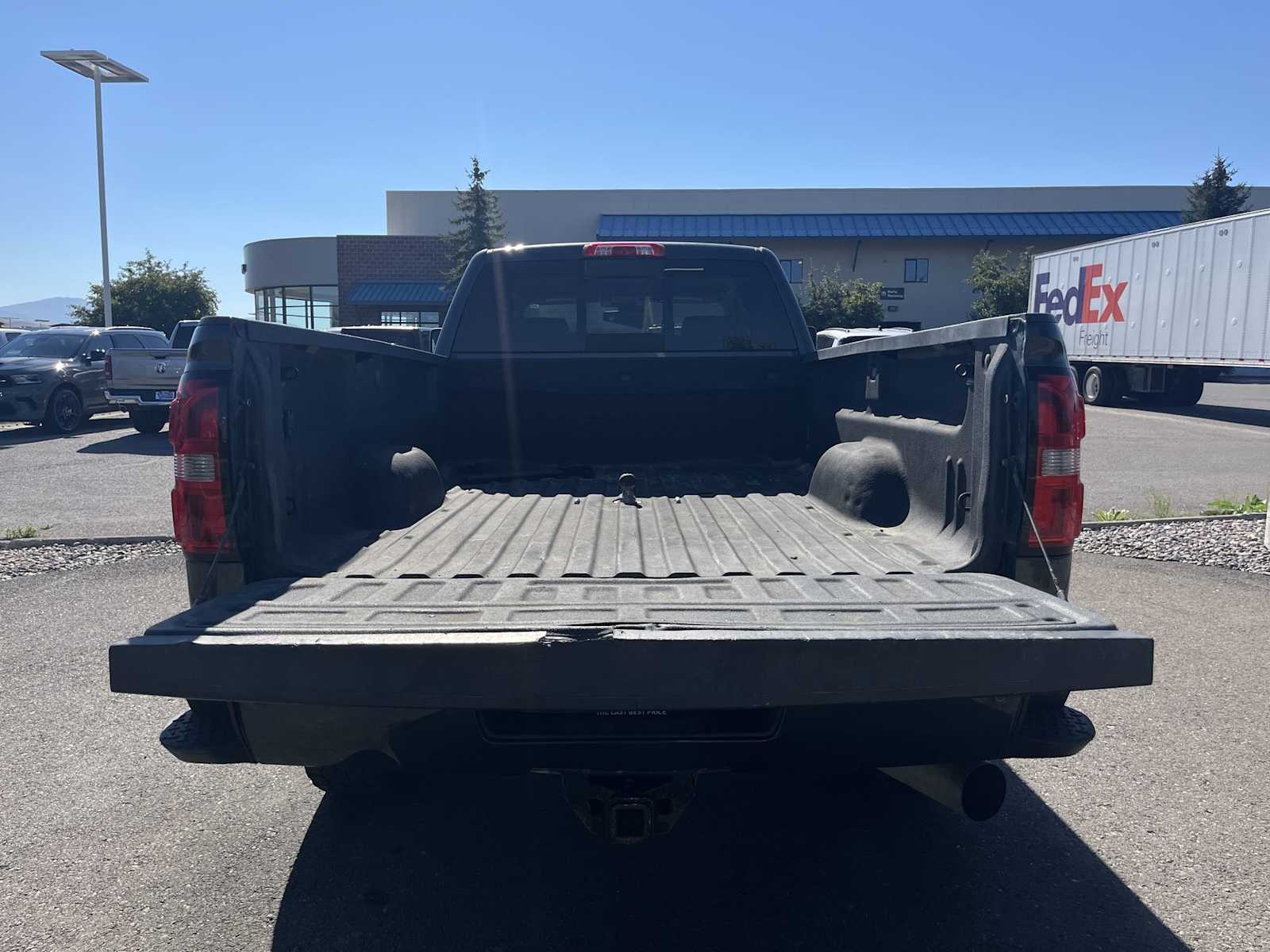 Thumbnail: 2018 GMC Sierra 3500 - 19