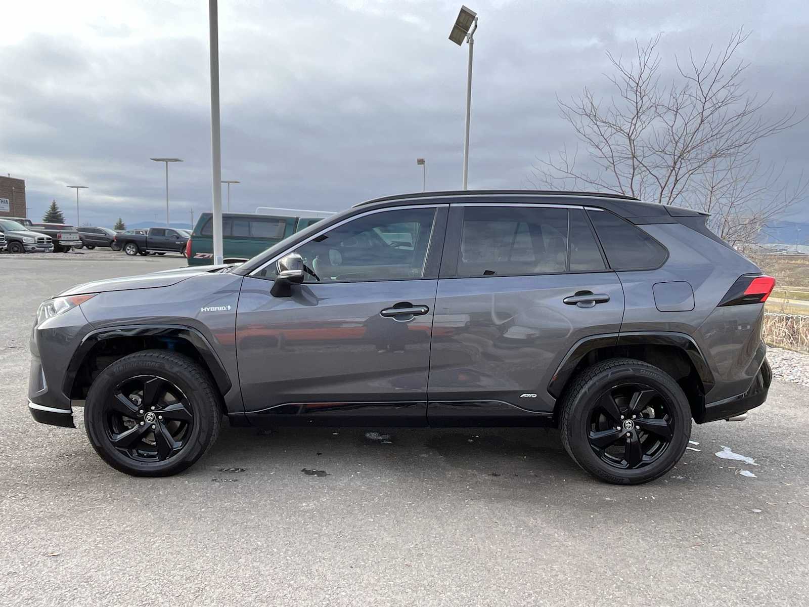 Thumbnail: 2020 Toyota RAV4 - 3