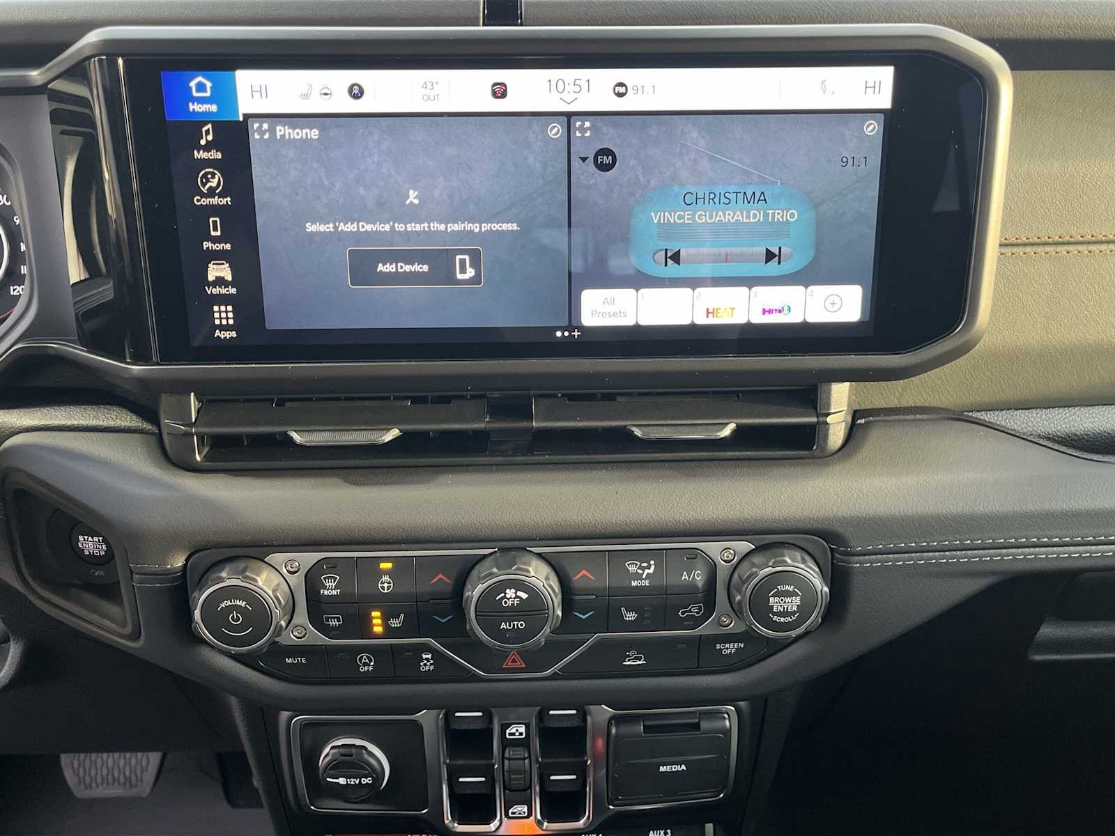 Thumbnail: 2026 Jeep Gladiator - 16