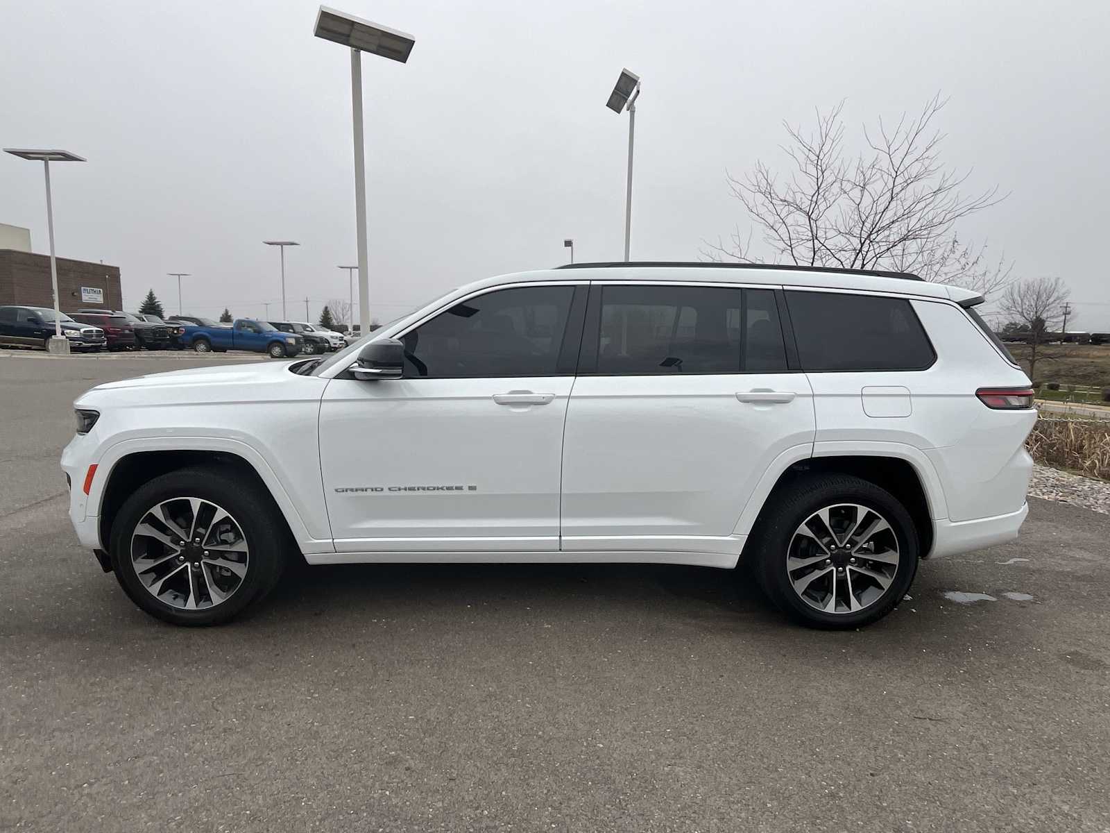 Thumbnail: 2025 Jeep Grand Cherokee L - 3