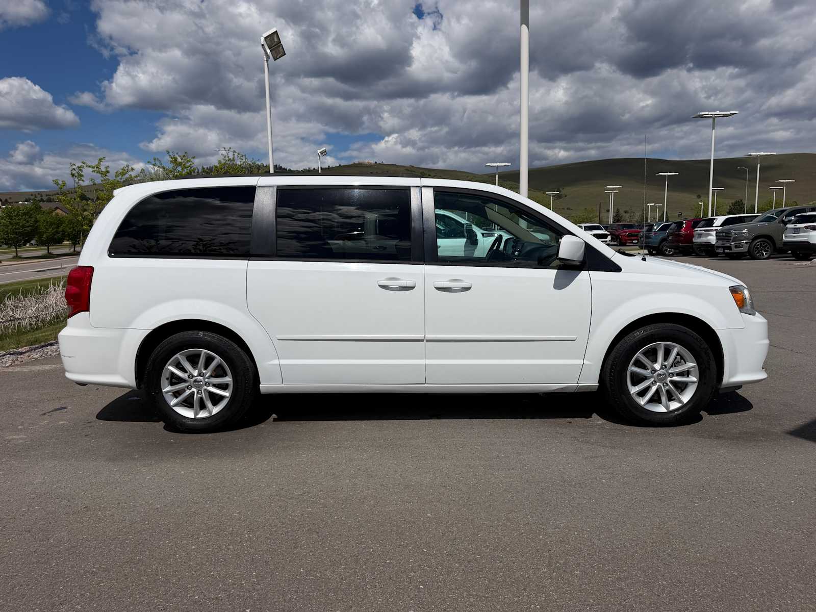 Thumbnail: 2016 Dodge Grand Caravan - 6