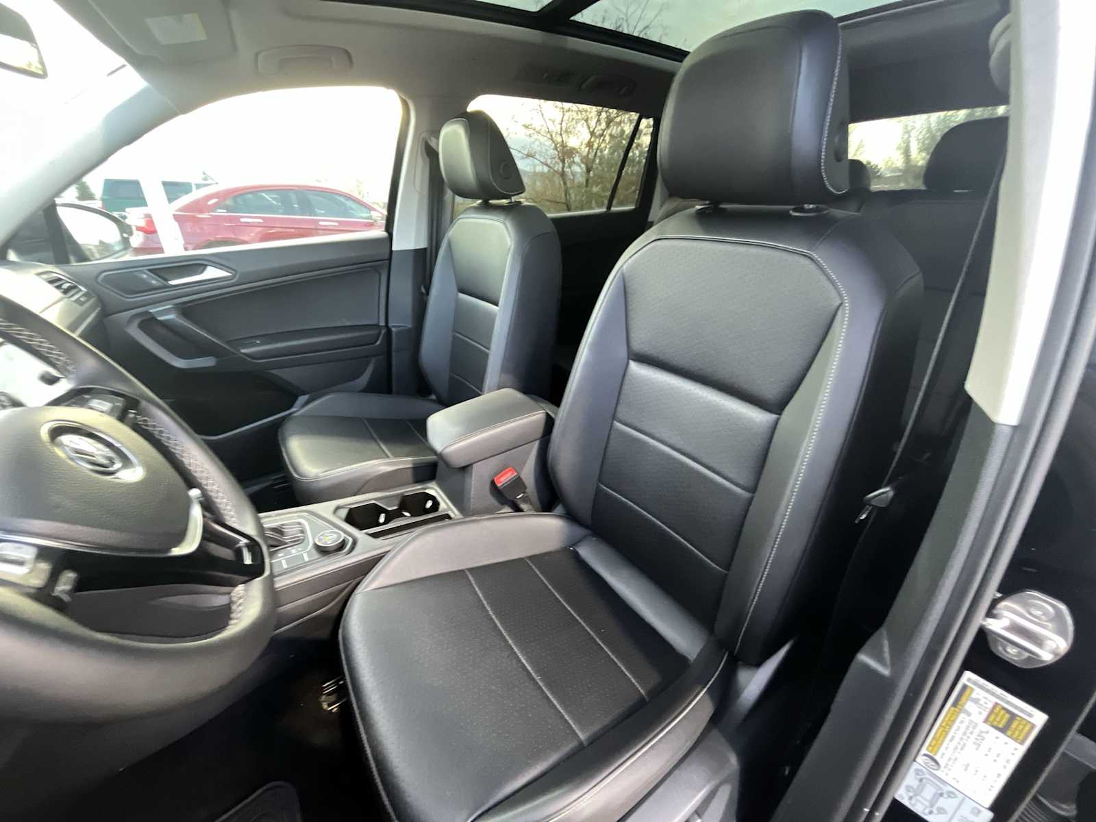 Thumbnail: 2021 Volkswagen Tiguan - 11