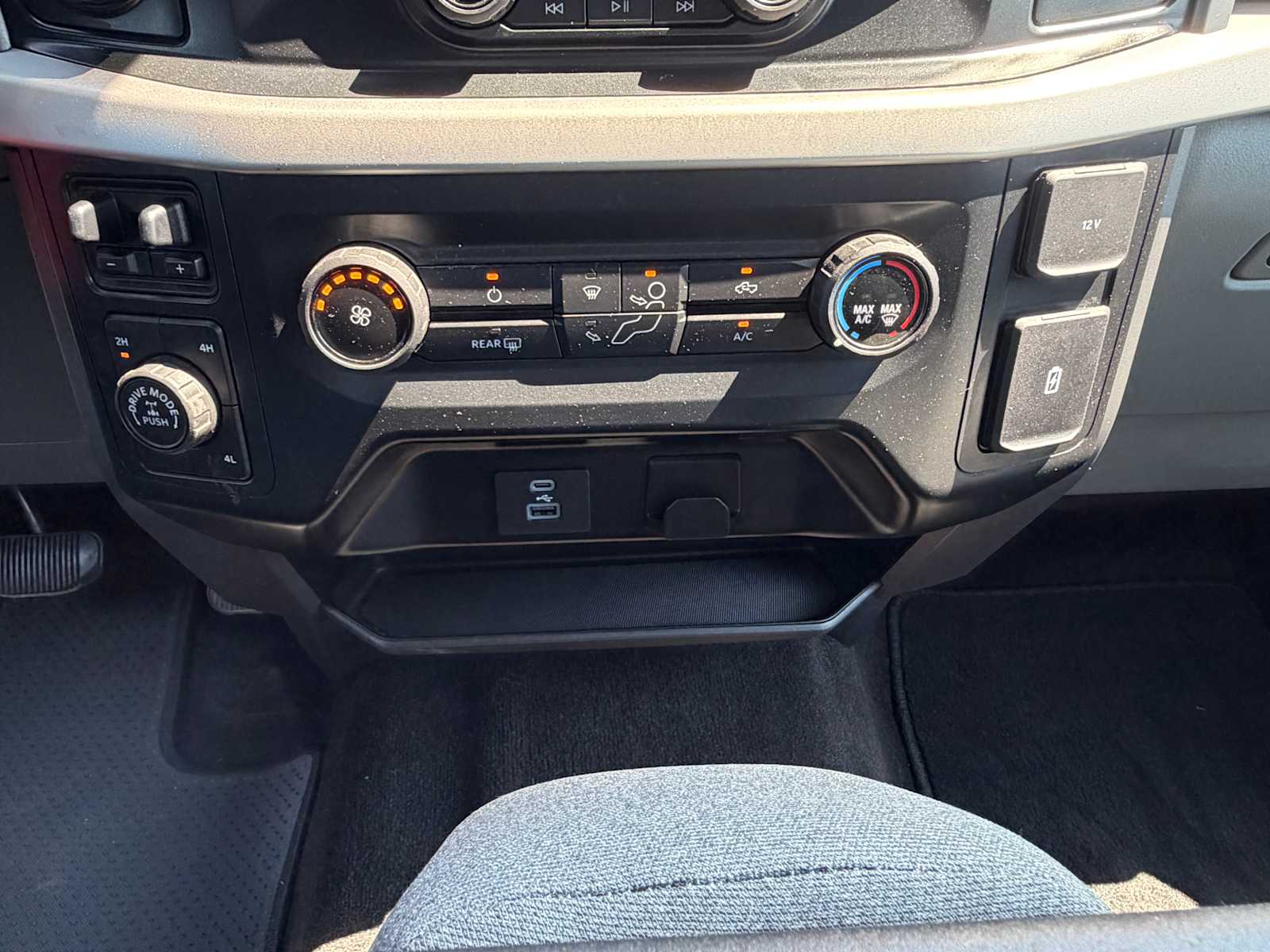 2022 Ford F-150 XLT - Photo 19
