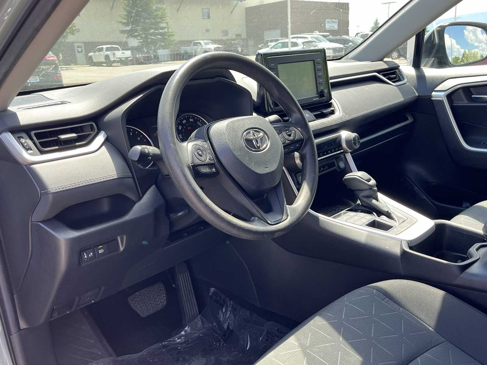 Thumbnail: 2022 Toyota RAV4 - 2