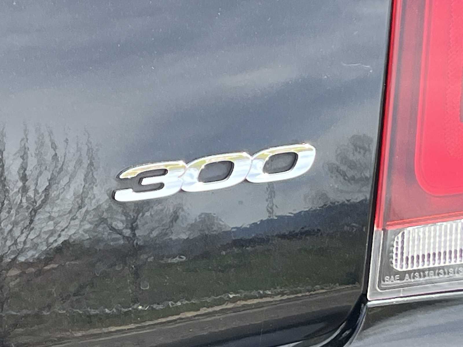 Thumbnail: 2019 Chrysler 300 - 7