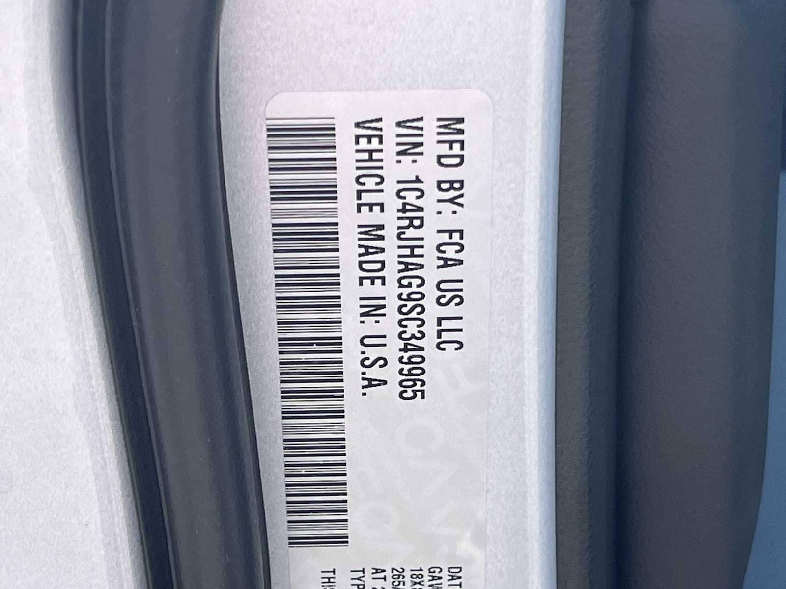 Thumbnail: 2025 Jeep Grand Cherokee - 21