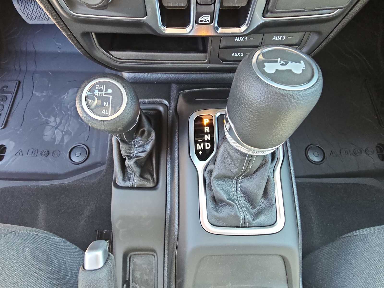 Thumbnail: 2025 Jeep Wrangler - 17