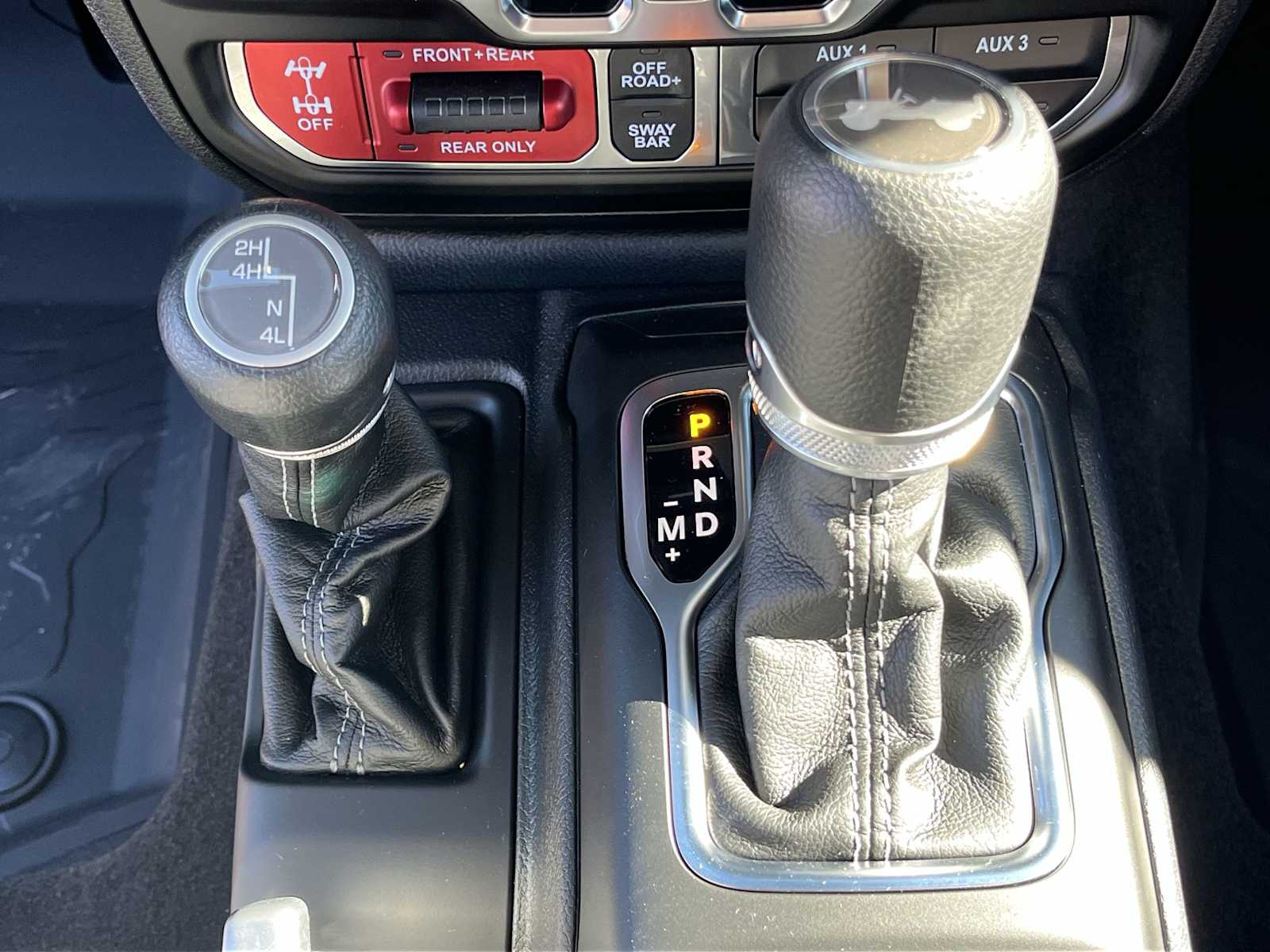 Thumbnail: 2025 Jeep Wrangler - 17