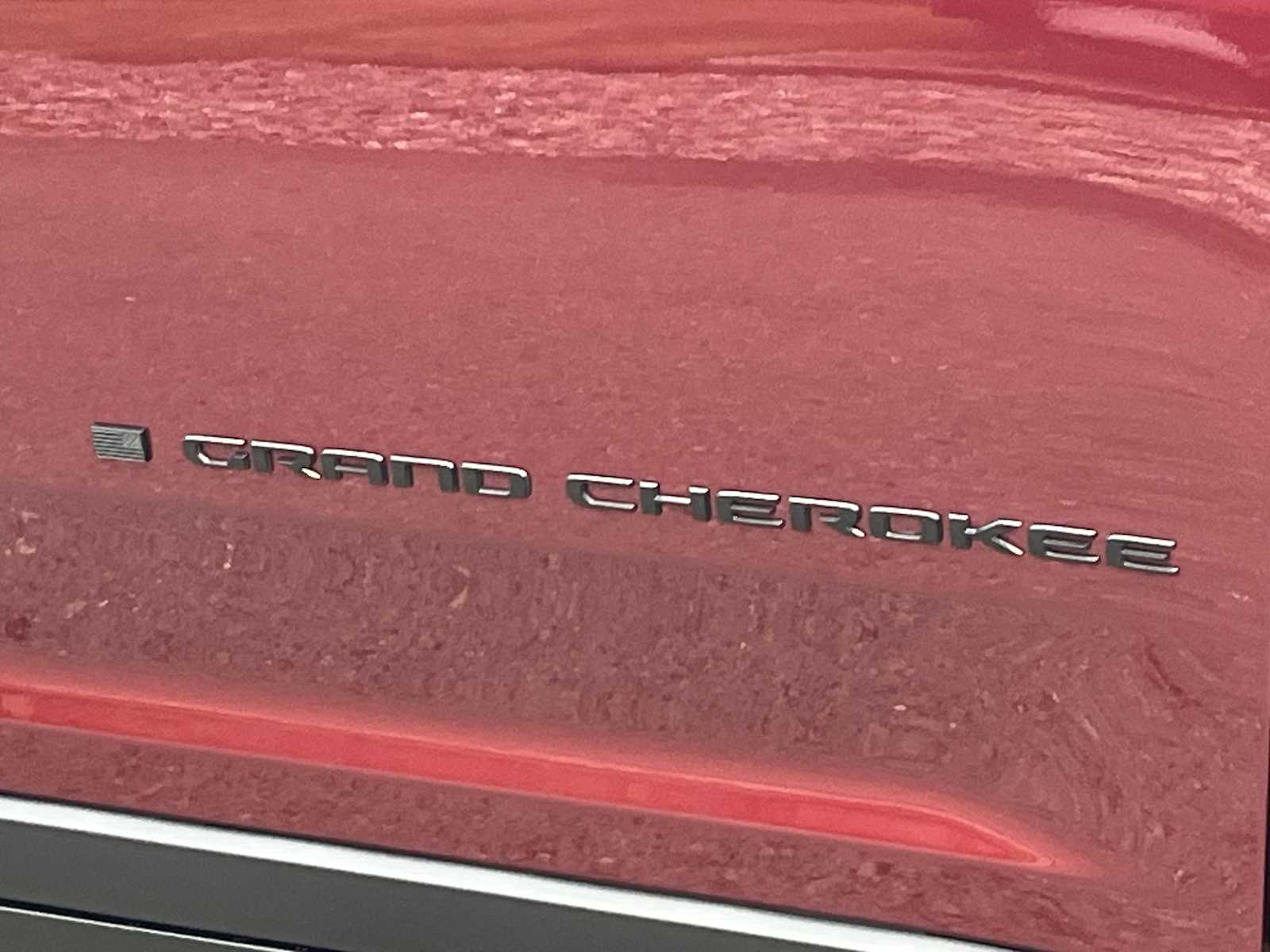 Thumbnail: 2025 Jeep Grand Cherokee - 7