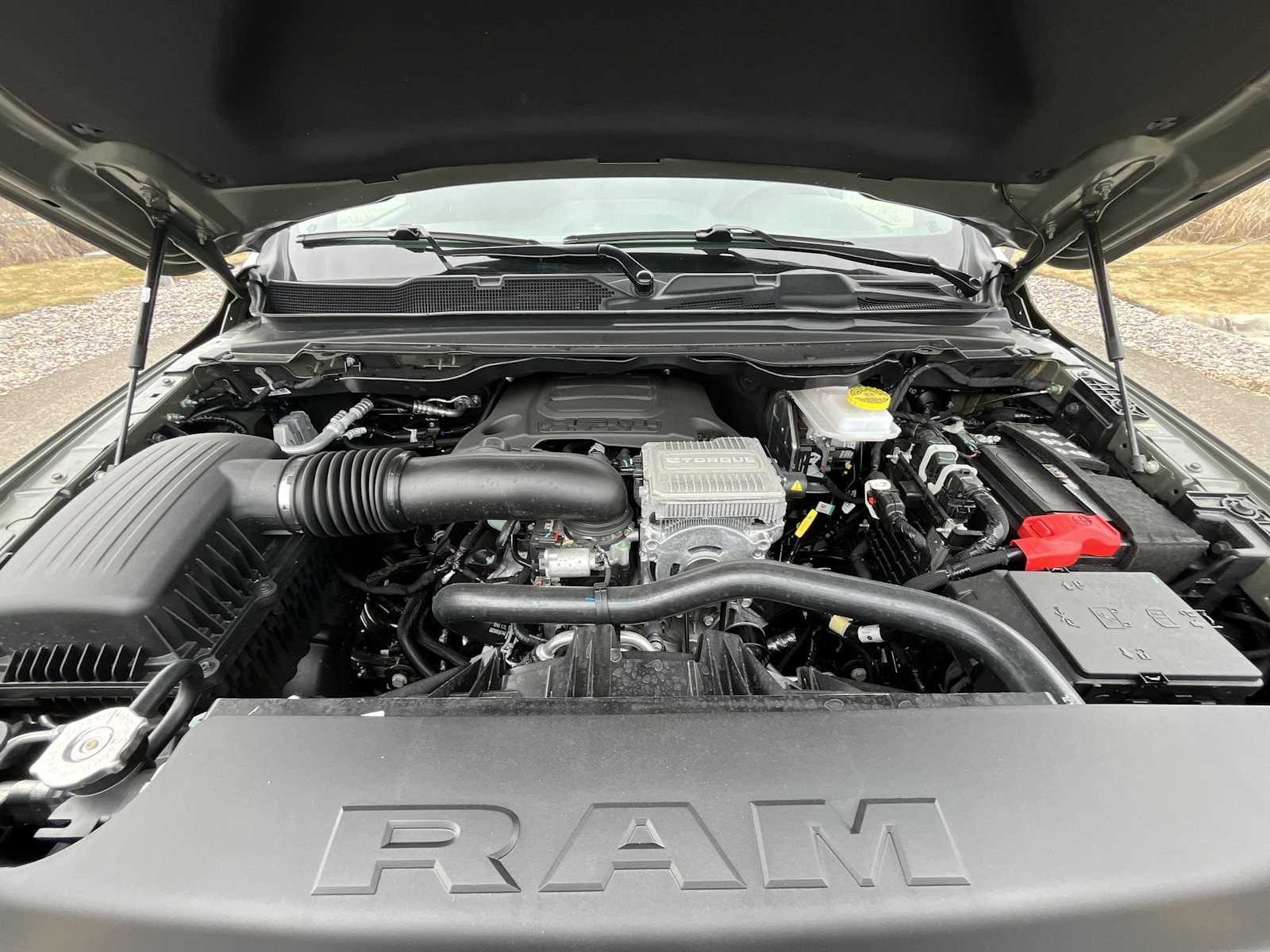 Thumbnail: 2026 RAM 1500 - 9